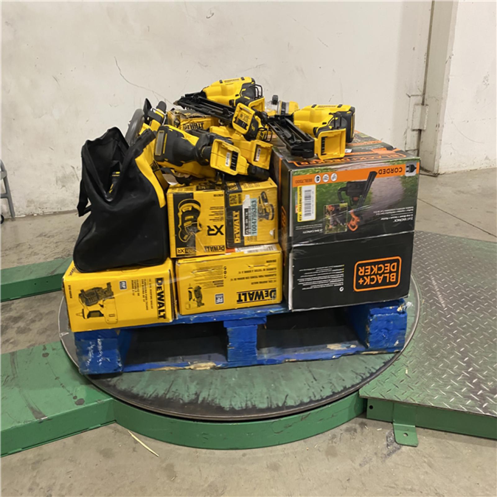 Dallas Location - As-Is DEWALT Tool Pallet