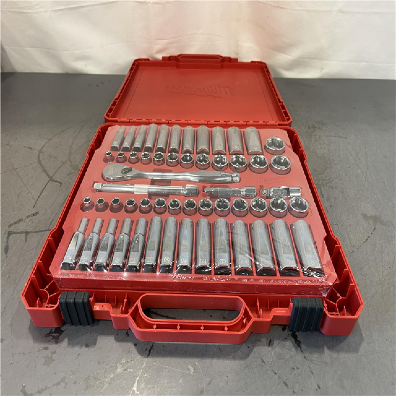 AS-IS - Milwaukee 3/8 in. Drive SAE/Metric Ratchet and Socket Mechanics Tool Set (56-Piece)