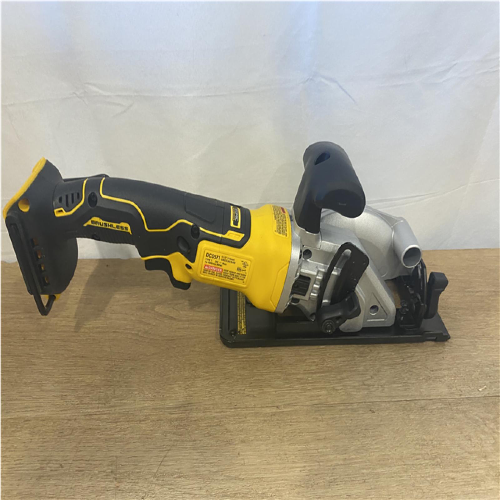 as-is DEWALT ATOMIC 20V MAX Cordless Brushless 4-1/2 in. Circular Saw (Tool Only)