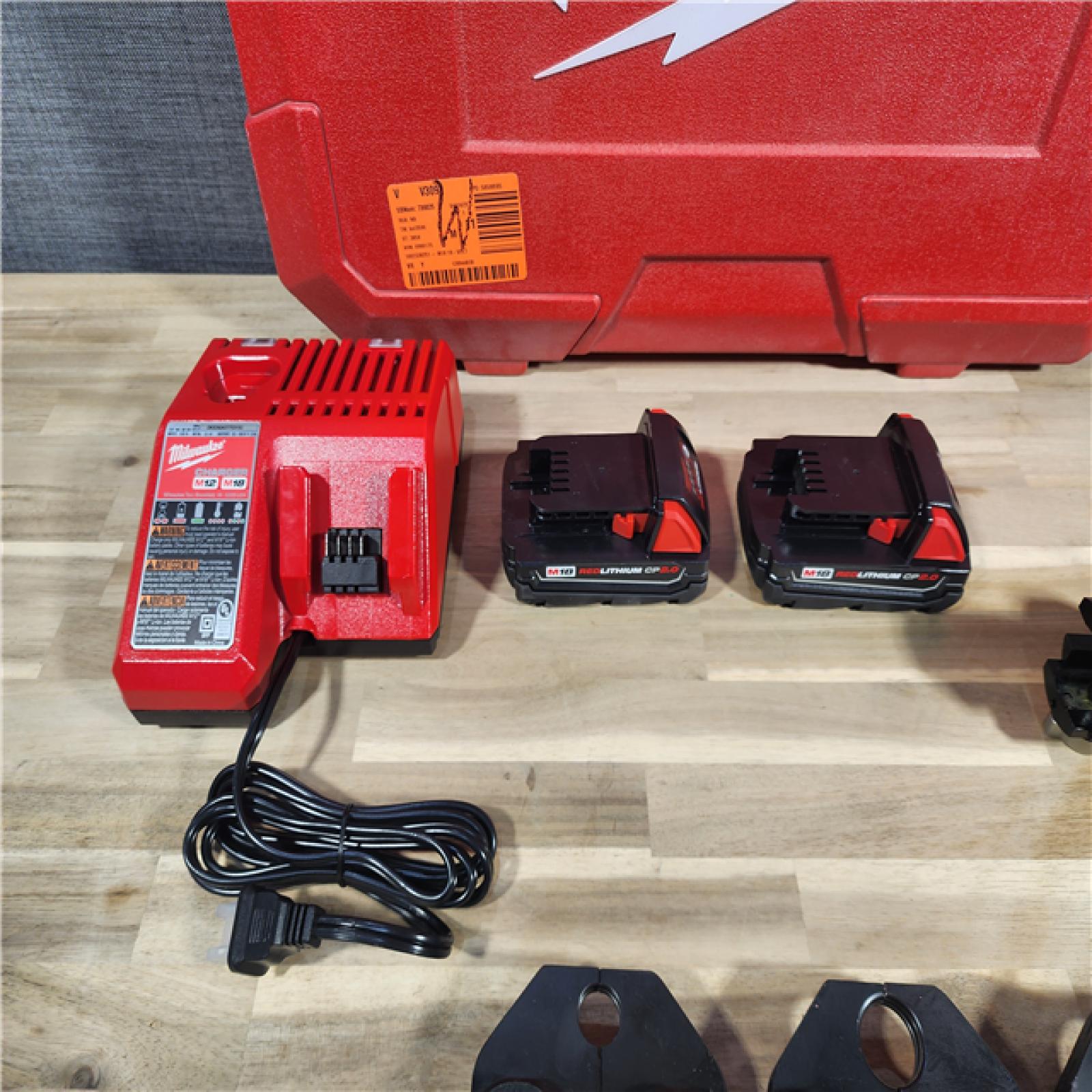 HOUSTON LOCATION - AS-IS Milwaukee 2674-22P - M18 Short Throw Press Tool Kit