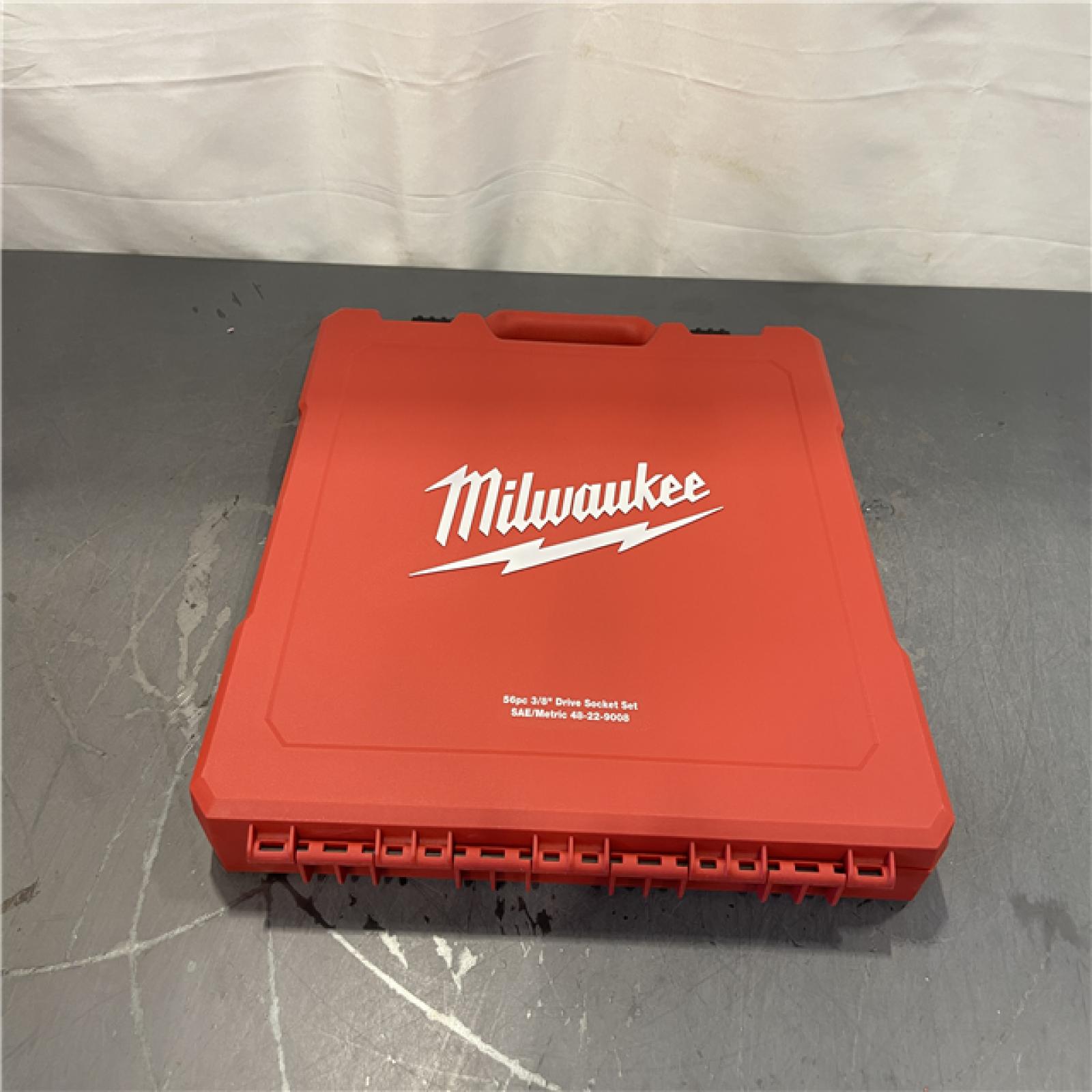AS-IS - Milwaukee 3/8 in. Drive SAE/Metric Ratchet and Socket Mechanics Tool Set (56-Piece)