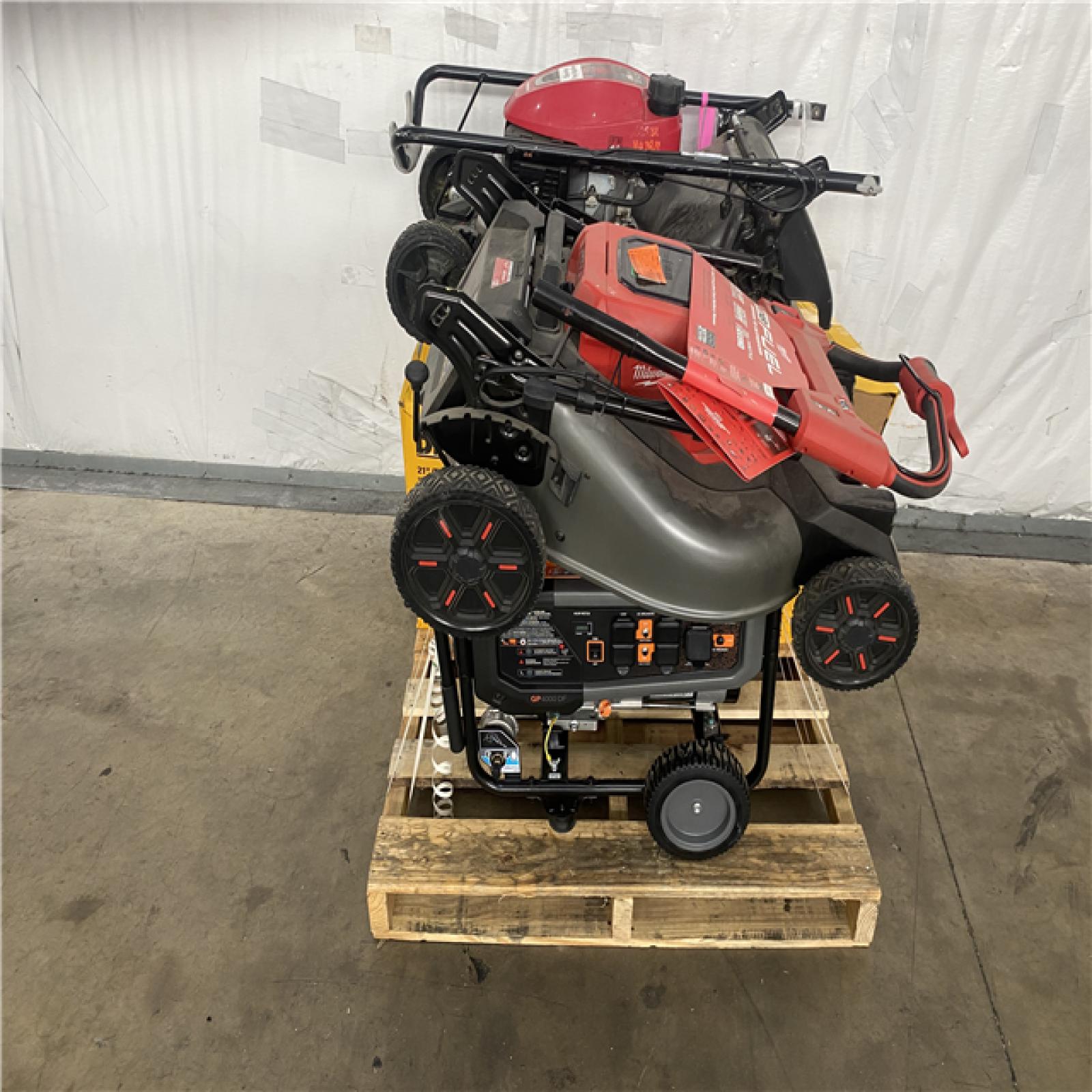 Houston Location AS IS - Outdoor Pallet