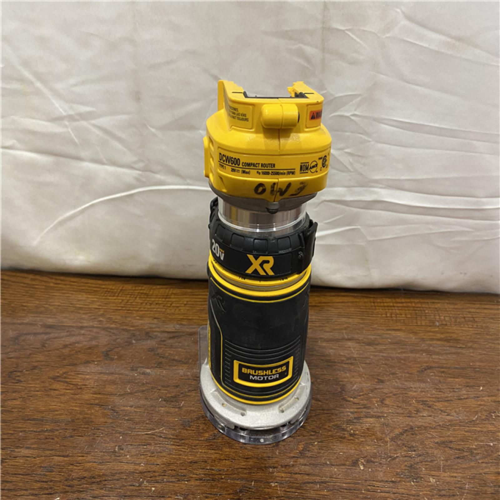 AS-IS Dewalt 20V MAX XR Brushless Cordless Compact Router (Tool Only)