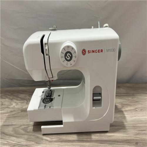 AS-IS SINGER® M1000 Mending Machine (White) with Accessories