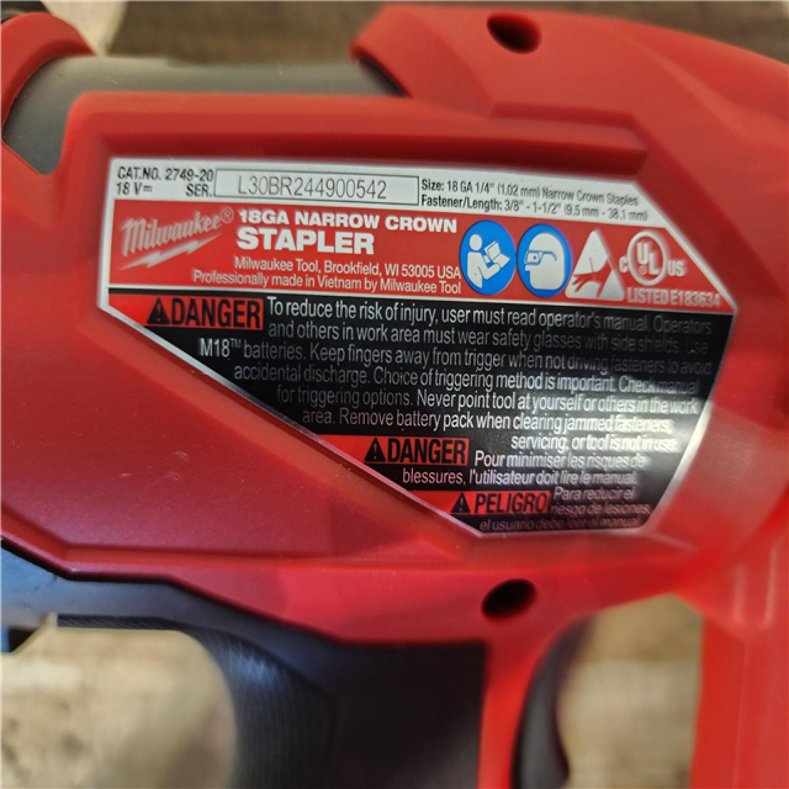 HOUSTON LOCATION - AS-IS Milwaukee FUEL 18-Volt Lithium-Ion Brushless Cordless 18-Gauge 1/4 in. Narrow Crown Stapler (Tool-Only)