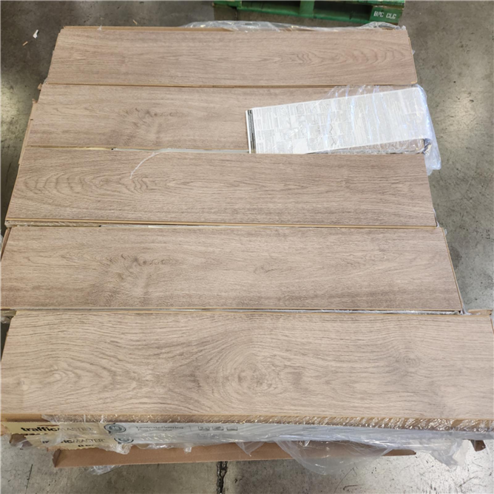 Phoenix TrafficMaster Sweetwater Oak 7 mm x 7.6 in. W Laminate Wood Flooring (1 072 sq. ft. /40 Case)