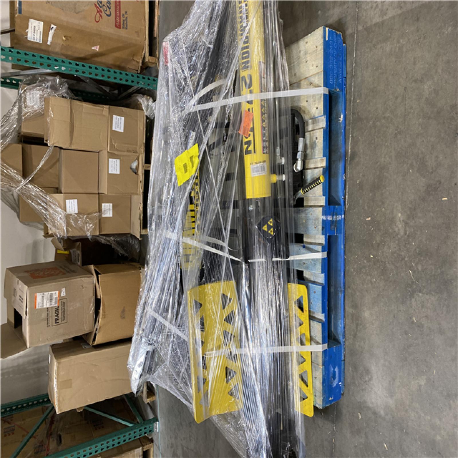 Dallas Location - As-Is Champion Power Equipment 27 Ton 224 cc Gas Log Splitter