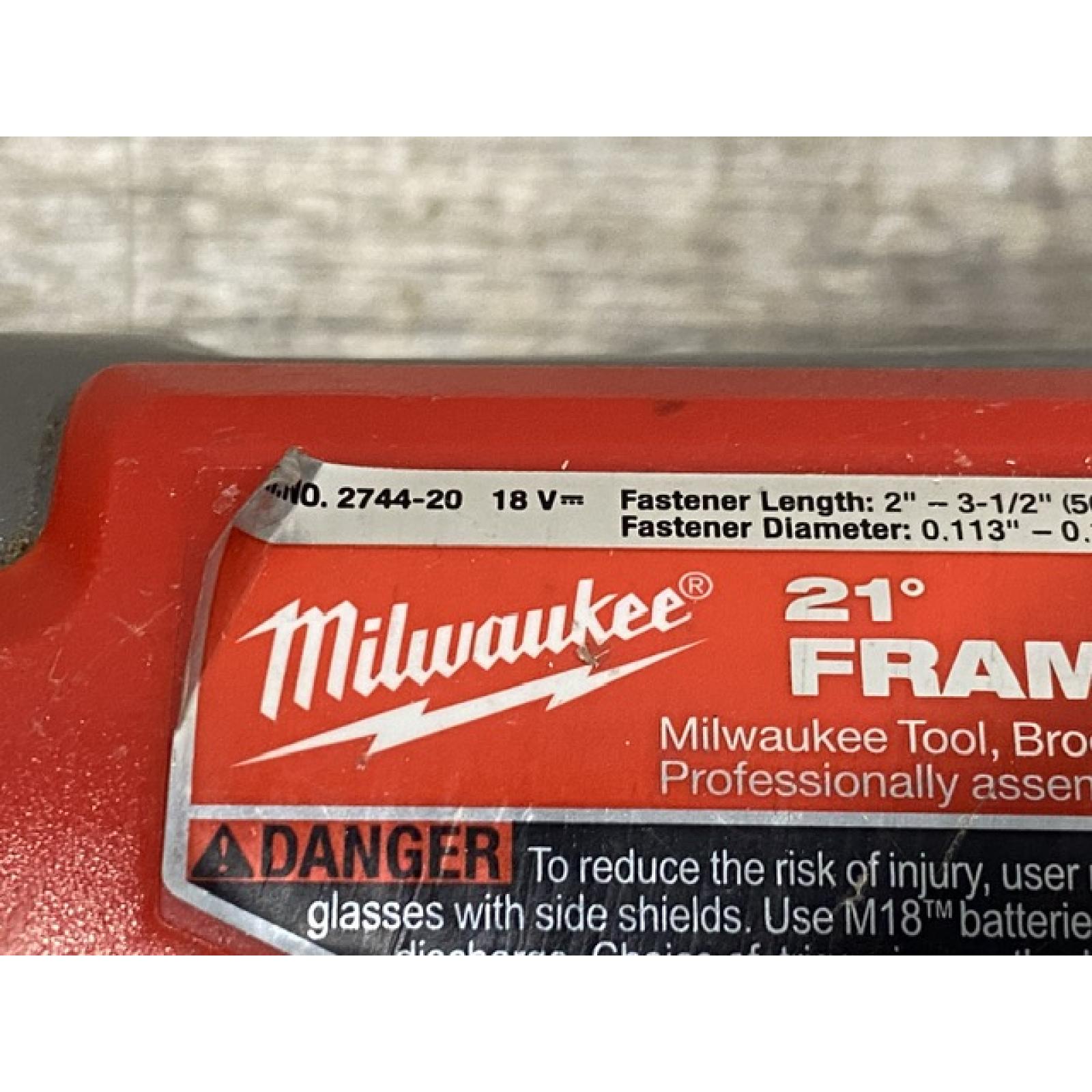 AS-IS Milwaukee FUEL 3-1/2 in. 18-Volt 21-Degree Lithium-Ion Brushless Cordless Framing Nailer (Tool-Only)