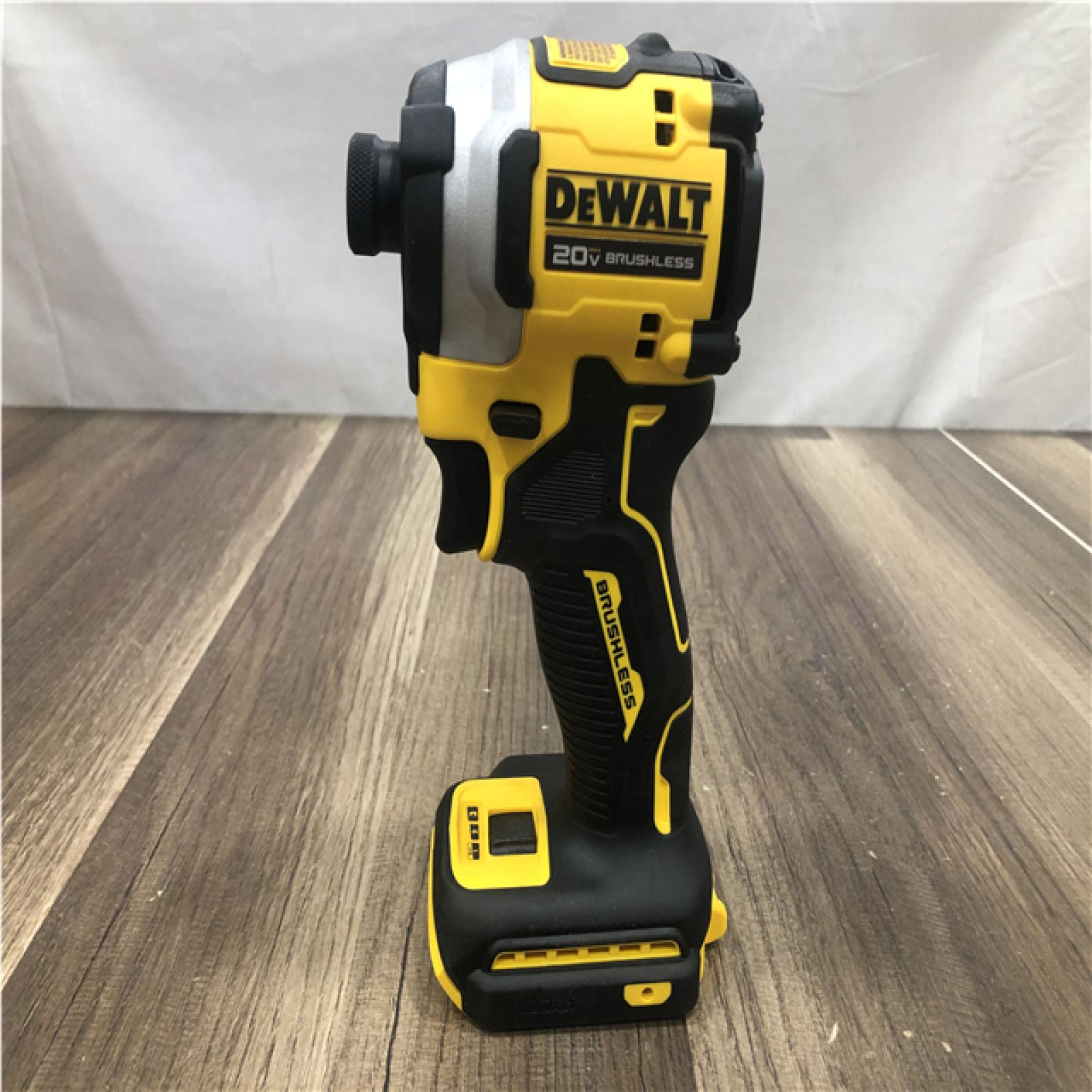 AS-IS DEWALT ATOMIC 20V MAX Lithium-Ion Cordless 1/4 in. Brushless Impact Driver Kit