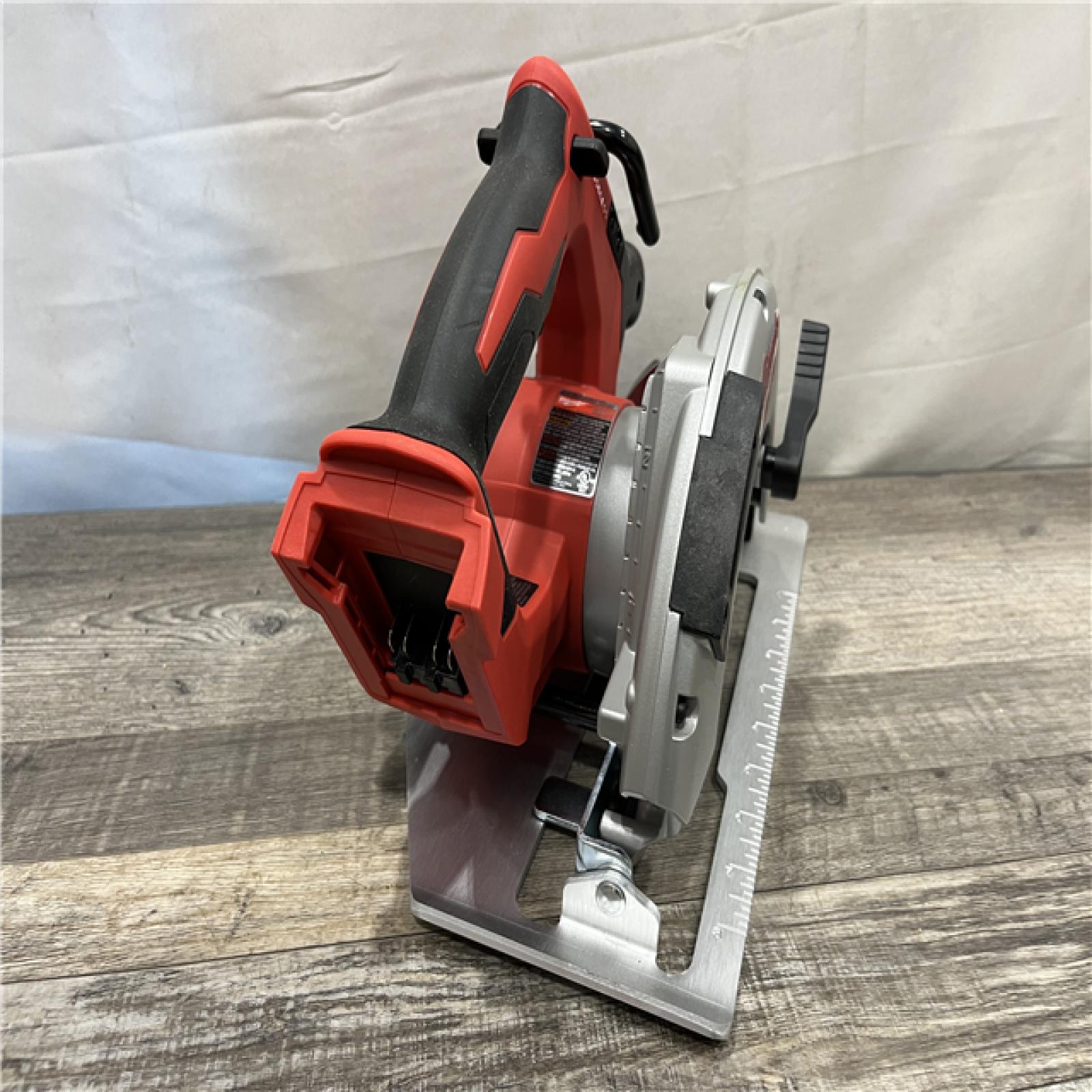 AS-IS Milwaukee 18V Lithium-Ion Brushless Cordless 7-1/4 in. Circular Saw (Tool-Only)