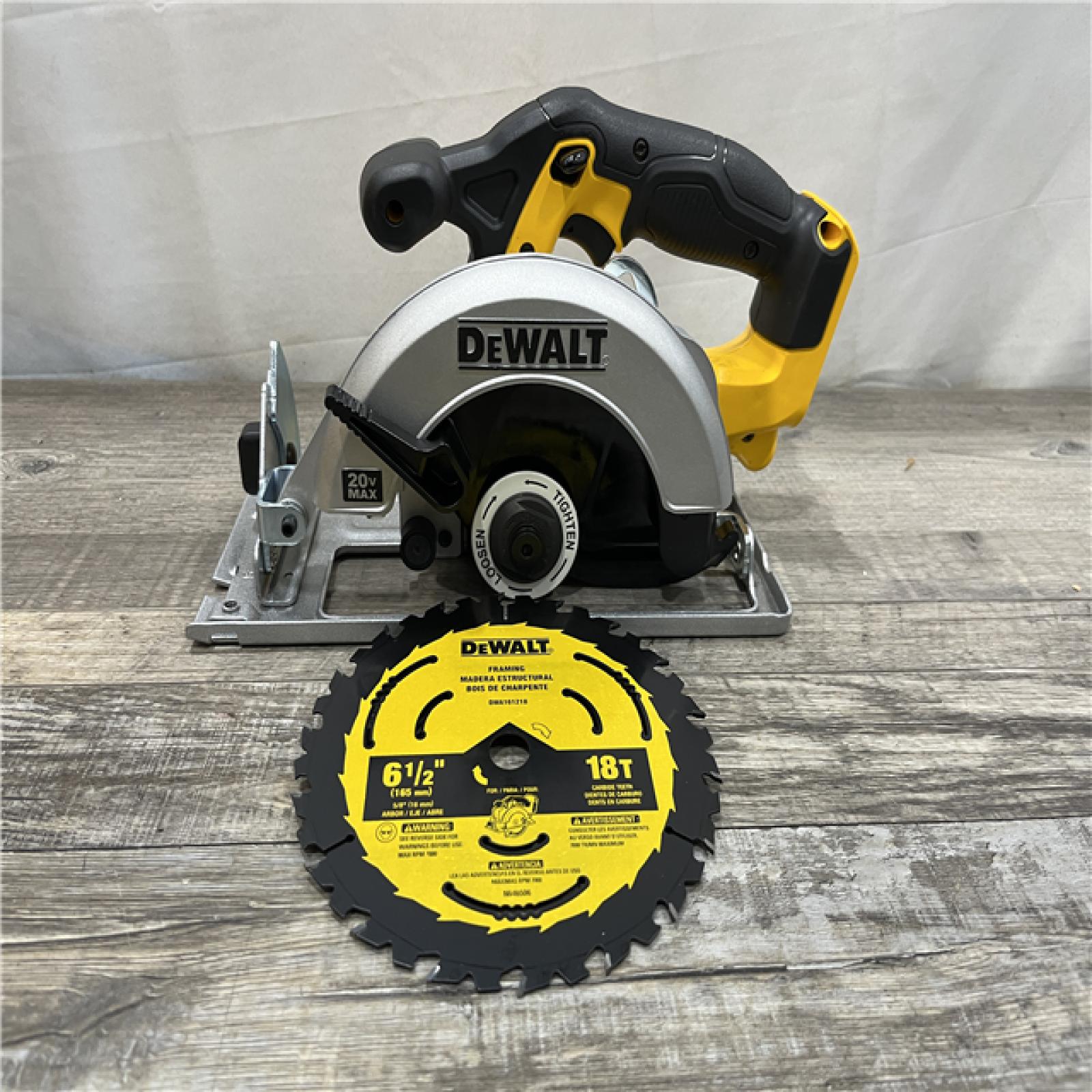 AS-IS DEWALT 20V MAX Cordless 6.5 in. Sidewinder Style Circular Saw (Tool Only)