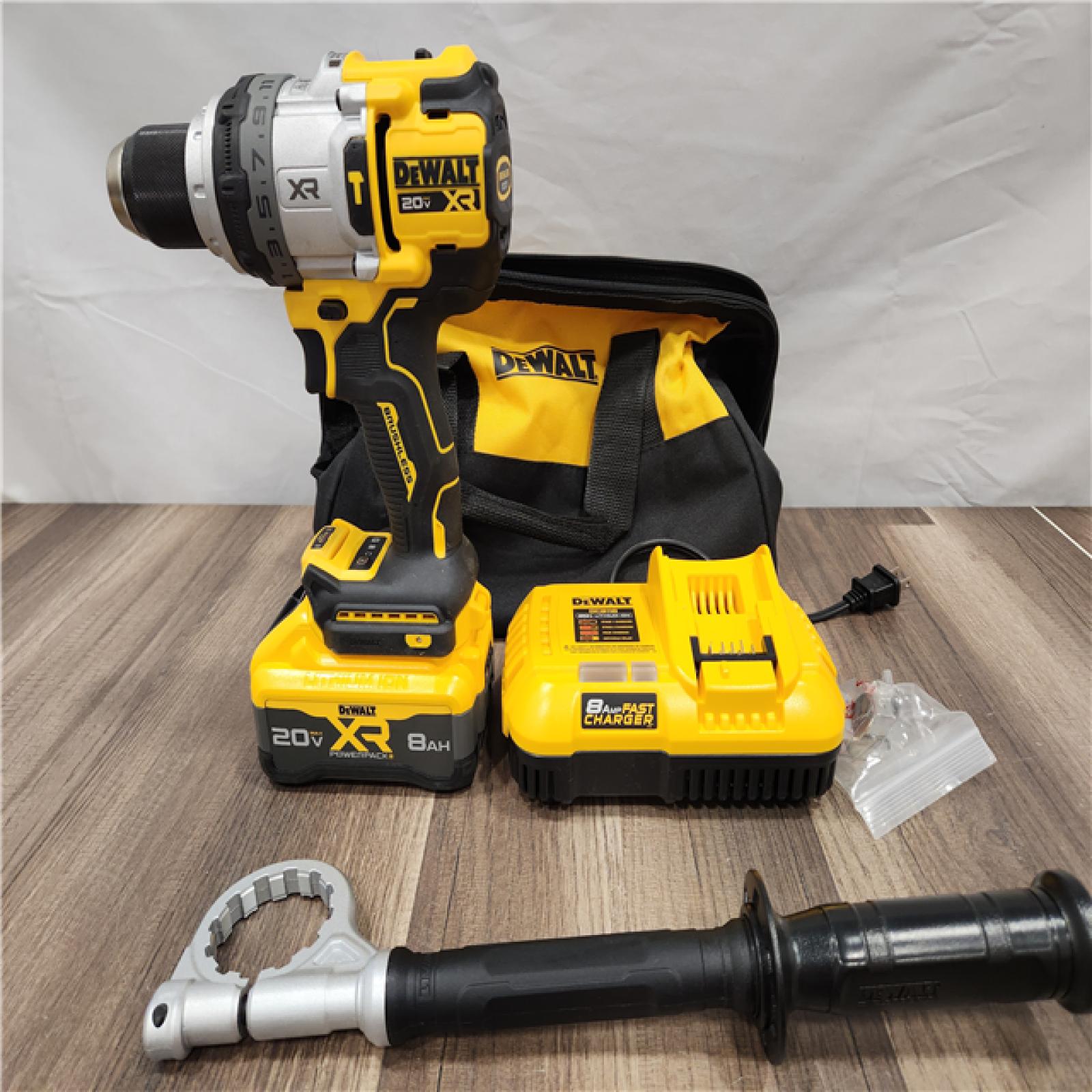 LIKE NEW! - DEWALT  20V MAX Inflator (Tool Only)