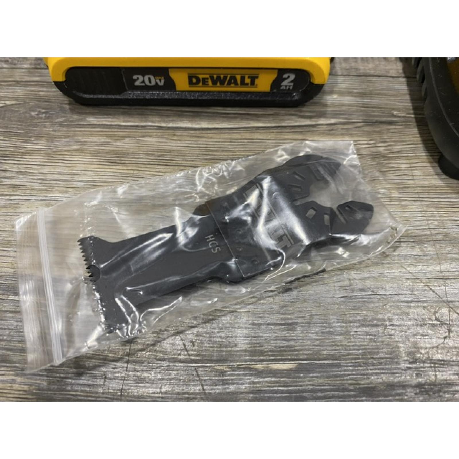 AS-IS DEWALT ATOMIC 20V MAX Cordless Brushless Oscillating Multi Tool Kit