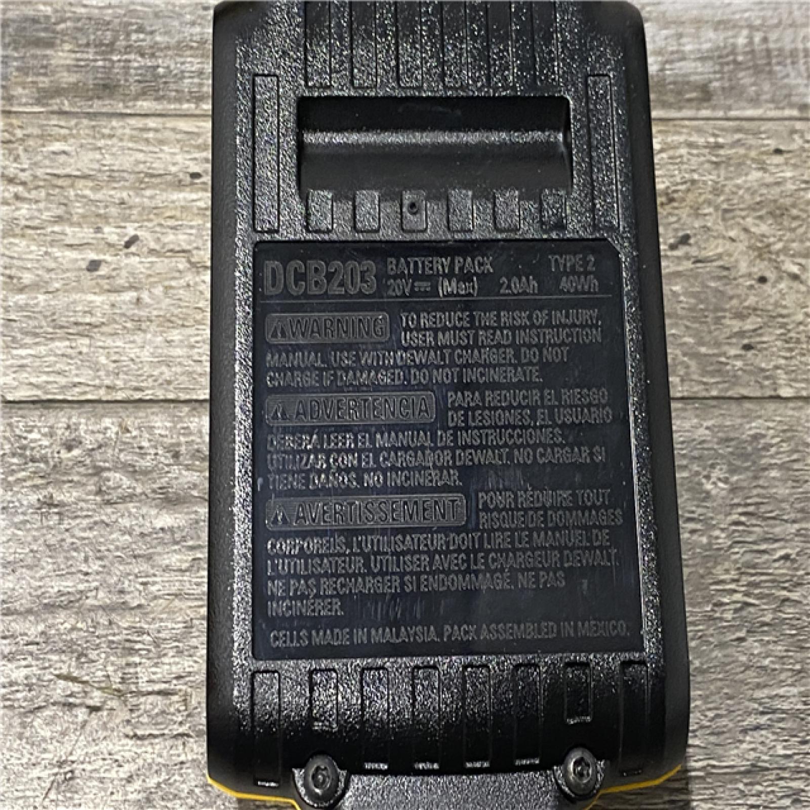 AS-IS DEWALT ATOMIC 20V MAX Lithium Ion Cordless 23 Gauge Pin Nailer Kit