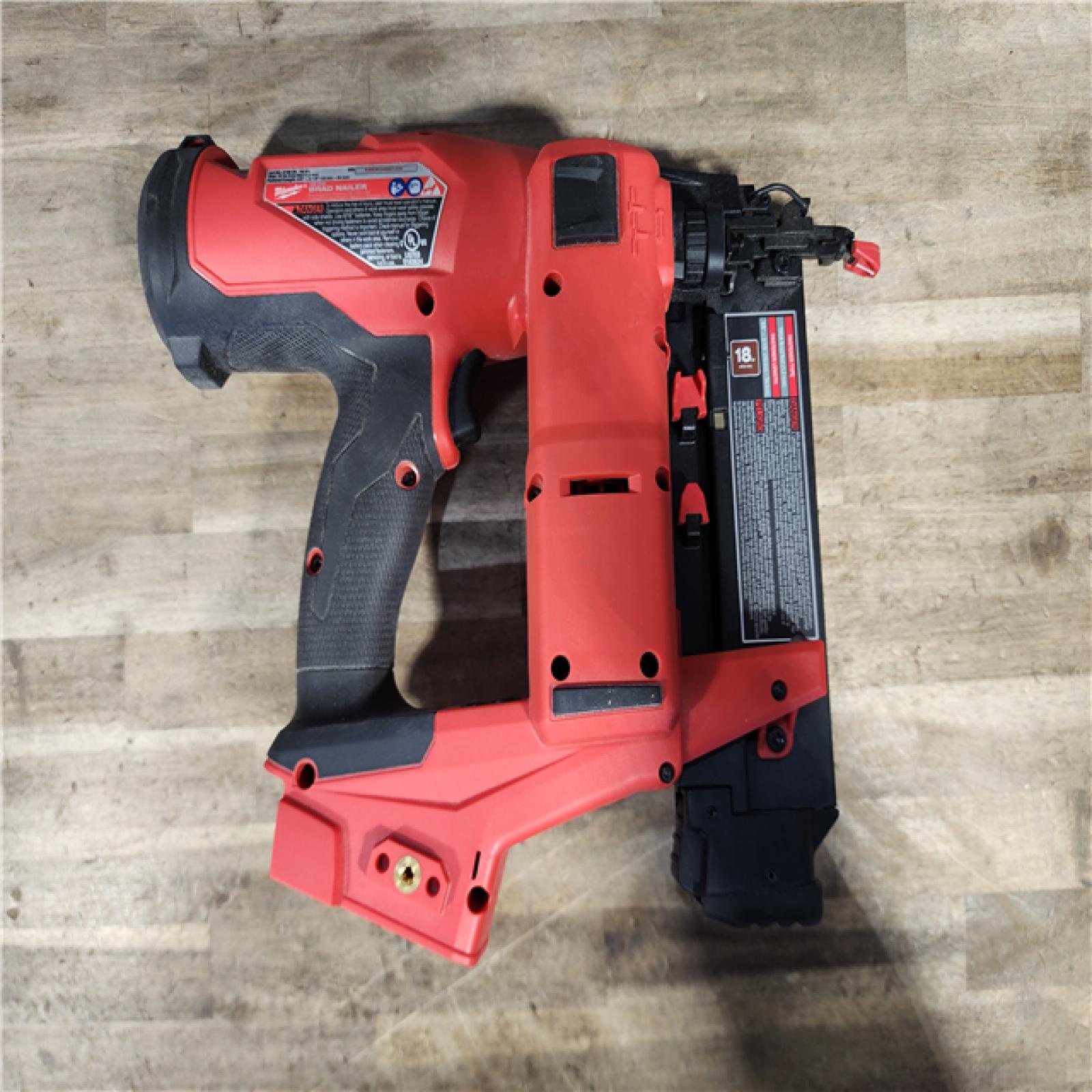 HOUSTON LOCATION - AS-IS Milwaukee M18 Fuel 18V Brushless 18-Gauge Brad Nailer 2746-20 (Bare Tool)