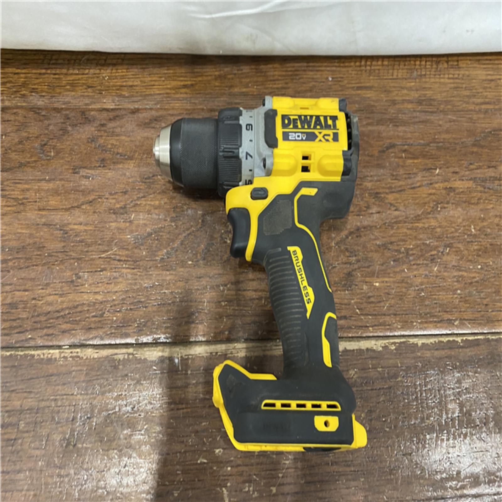 AS-IS DEWALT 20V MAX XR Brushless Cordless 1/2 Drill/Driver Kit