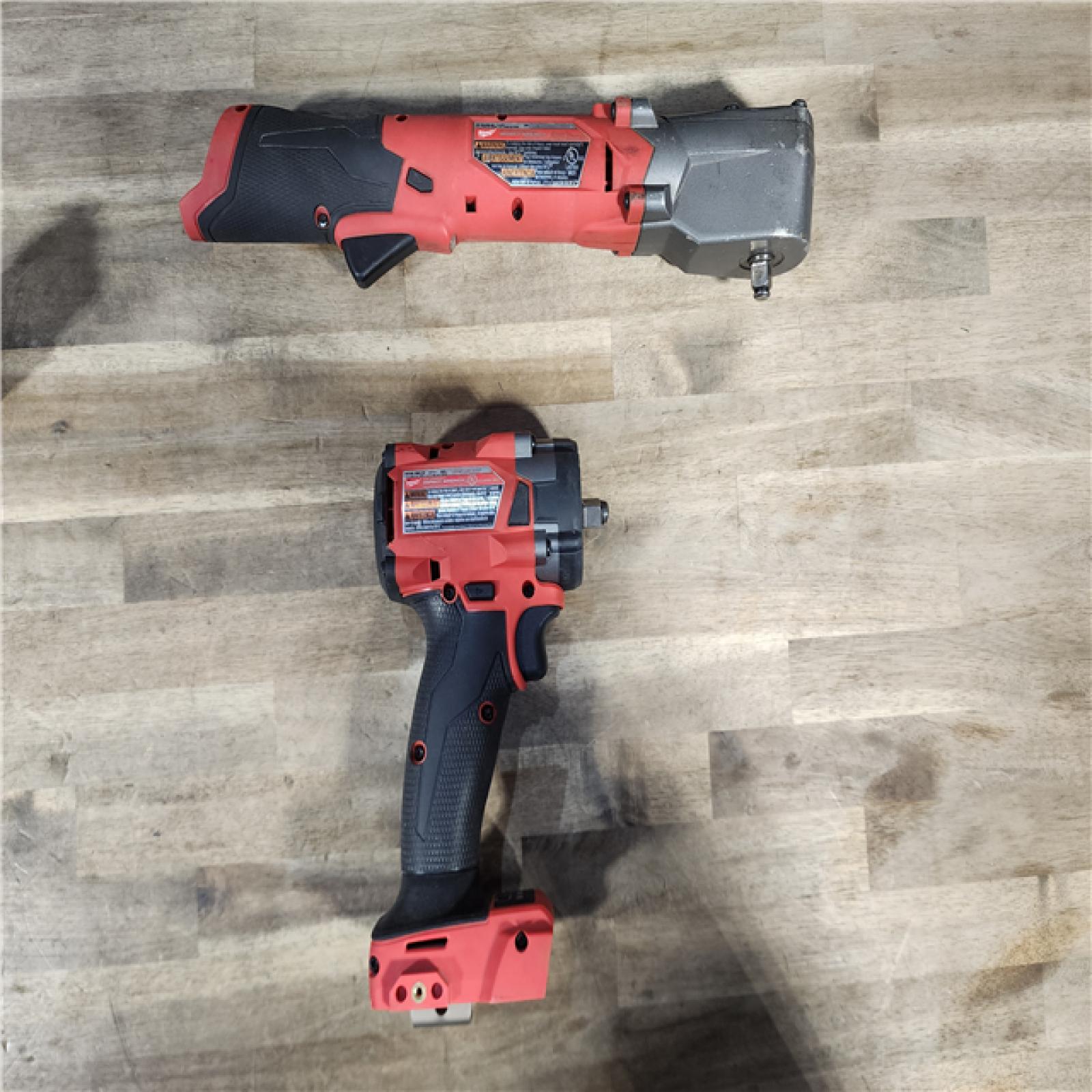 HOUSTON LOCATION - AS-IS Milwaukee 2 Tool Combo Kit W/ (2) Battery & Charger