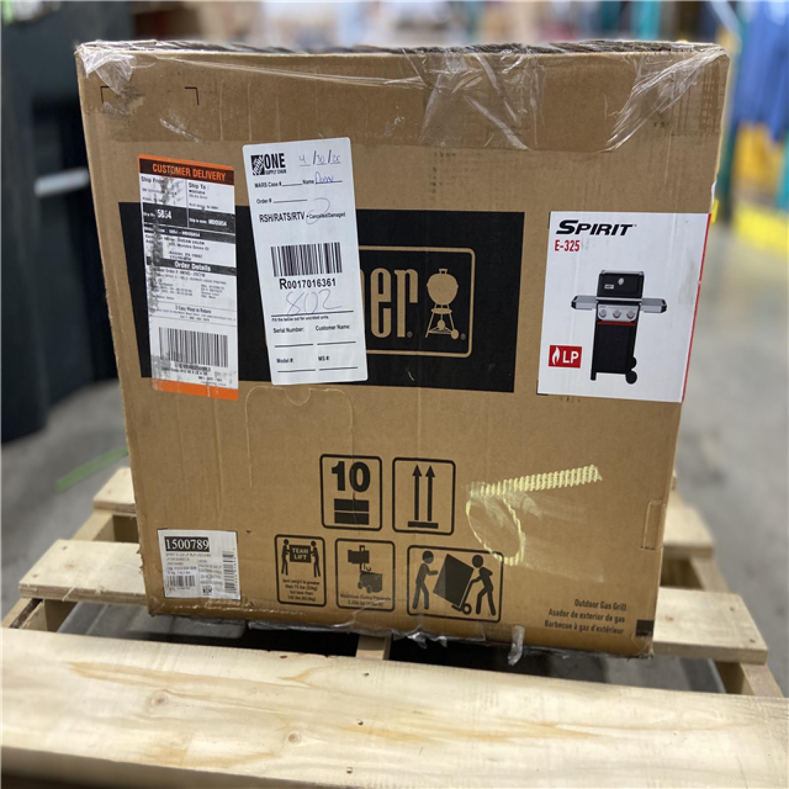 DALLAS LOCATION - Weber Spirit E-325 3-Burner Liquid Propane Gas Grill in Black with Sear Zone
