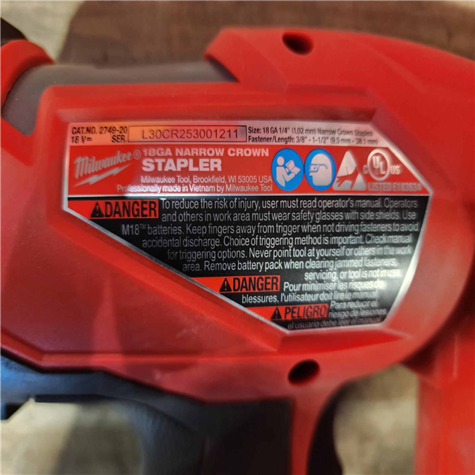 HOUSTON LOCATION - AS-IS Milwaukee FUEL 18-Volt Lithium-Ion Brushless Cordless 18-Gauge 1/4 in. Narrow Crown Stapler (Tool-Only)