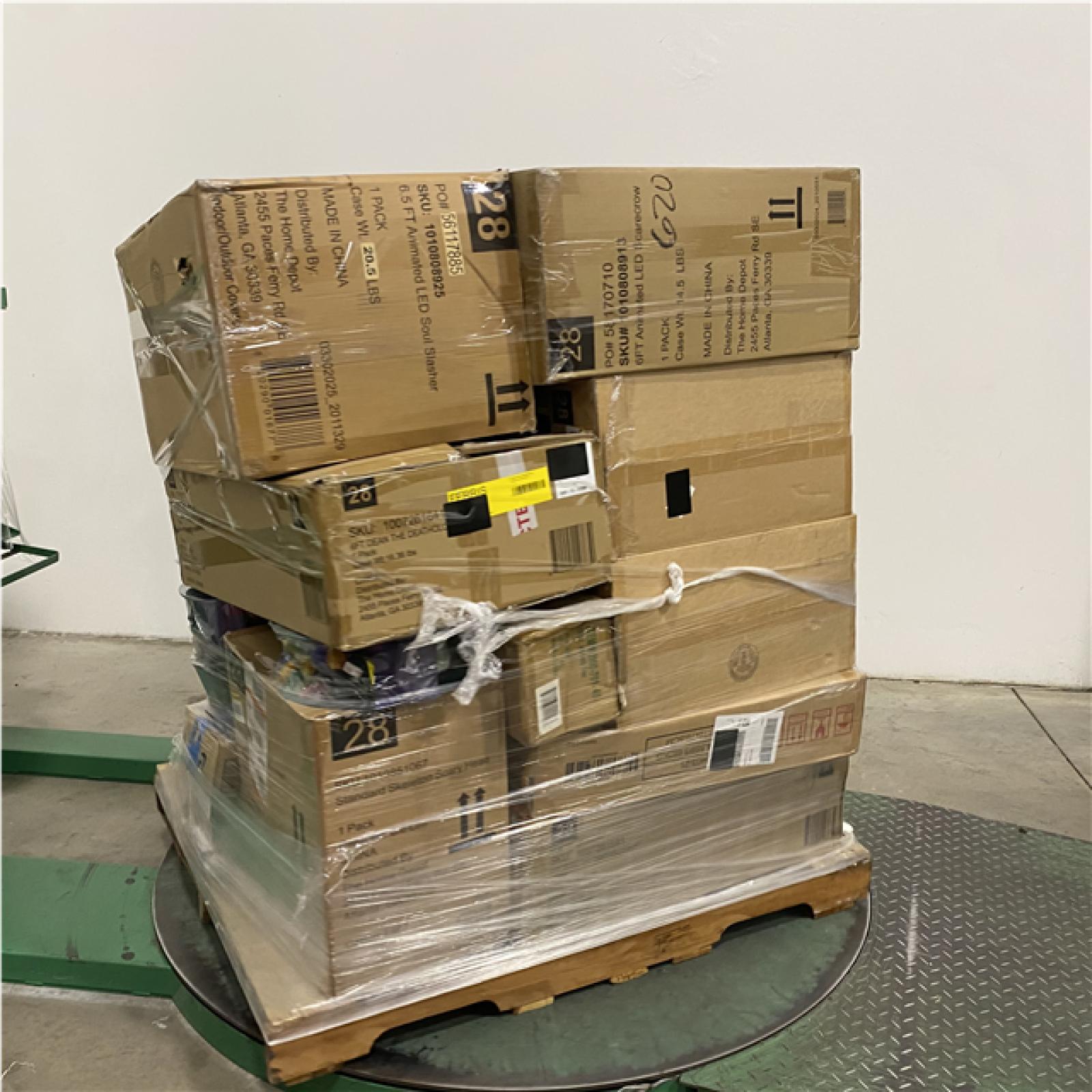 Dallas Location - As-Is Mixed Holiday Pallet