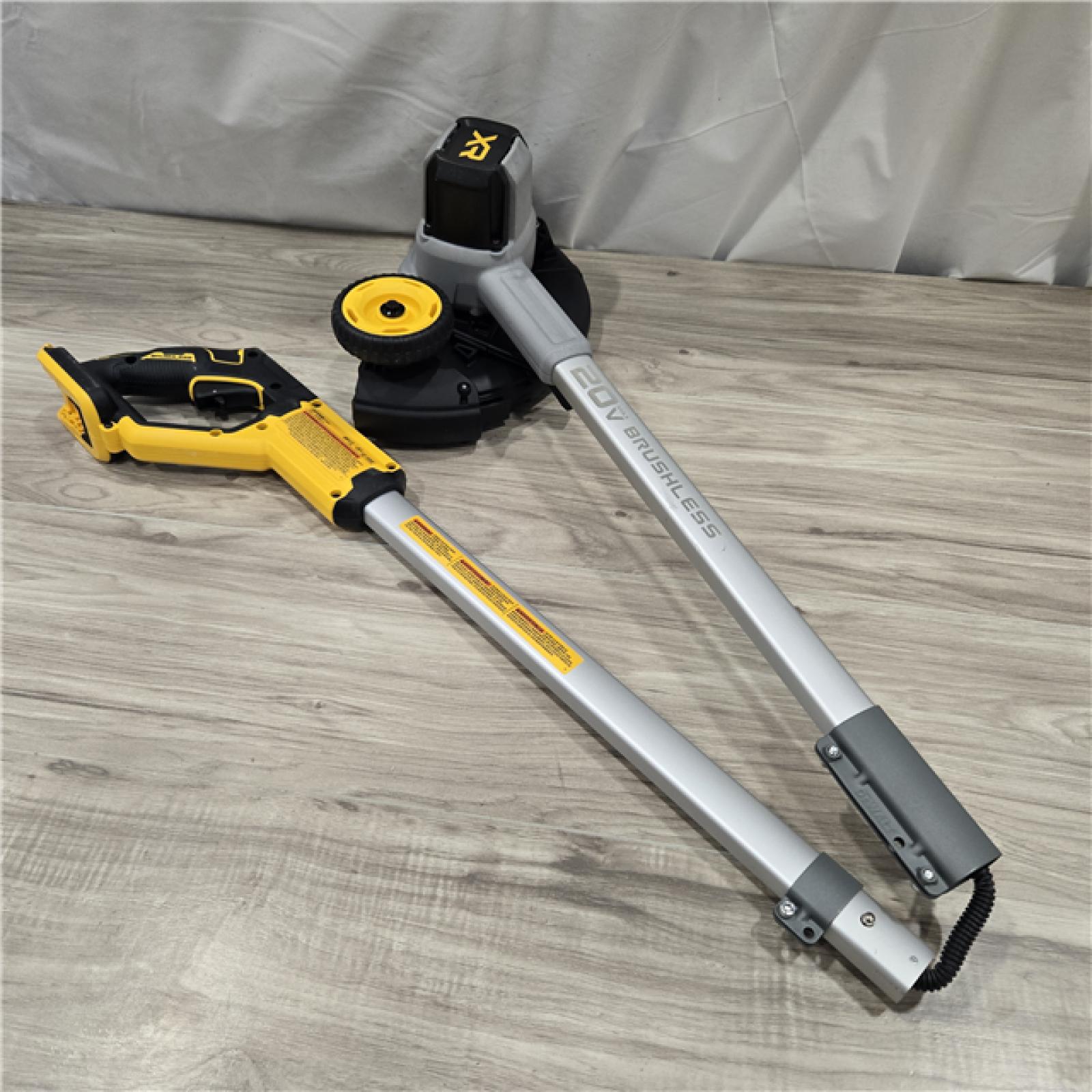 LIKE NEW! - DeWALT 20V MAX Cordless Lawn Edger (Tool Only)