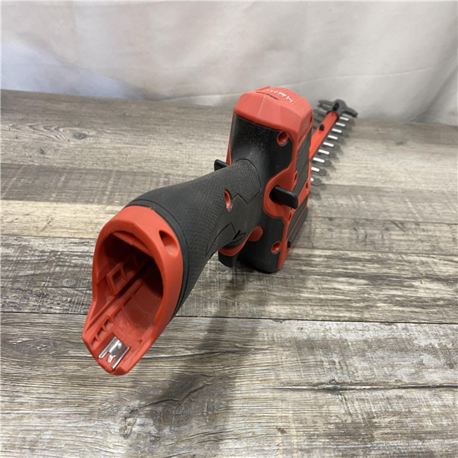 AS-IS Milwaukee FUEL 8 in. 12V Lithium-Ion Brushless Cordless Battery Hedge Trimmer (Tool-Only)