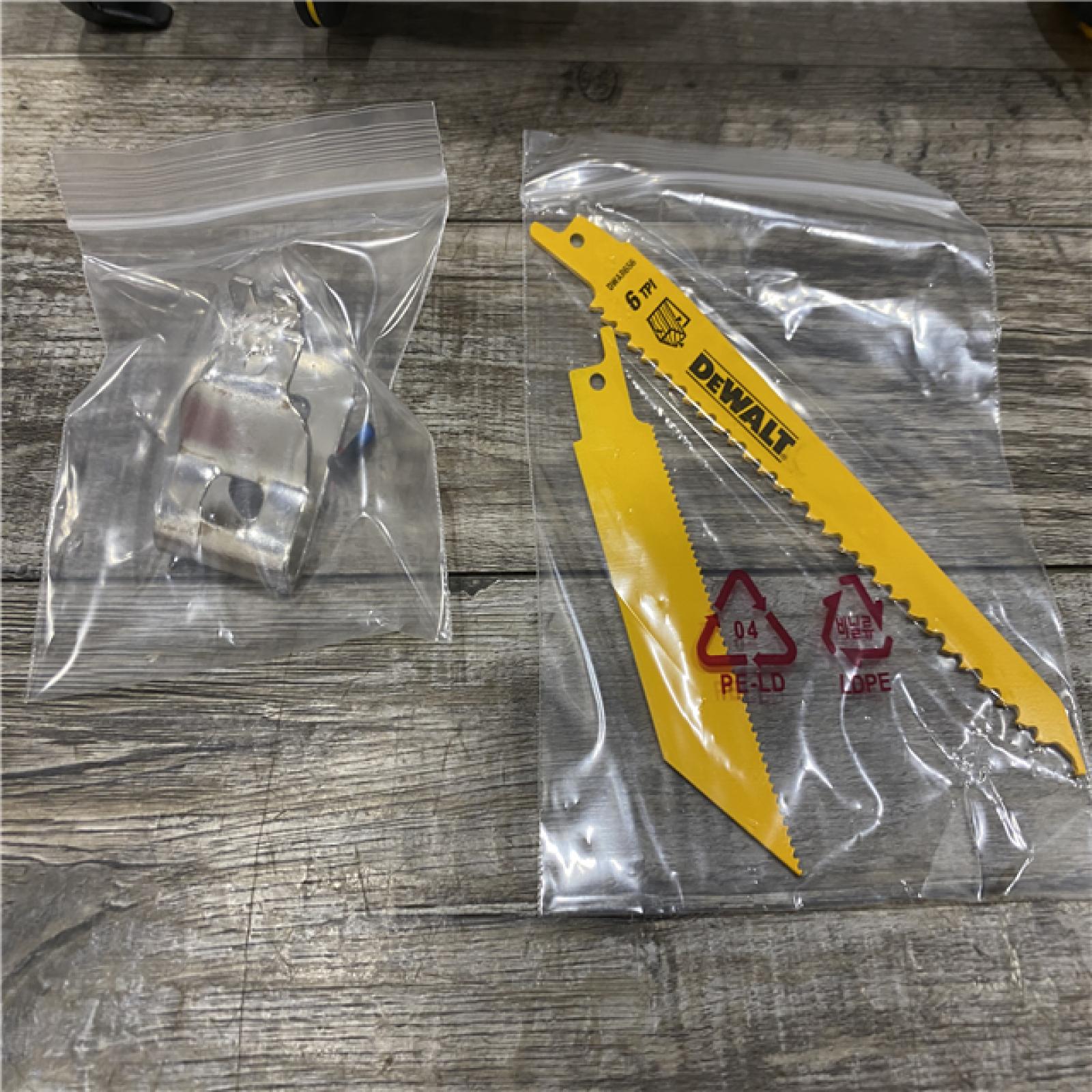 LIKE NEW - DEWALT ATOMIC 20V MAX Cordless Brushless Compact Reciprocating Saw (Tool Only)