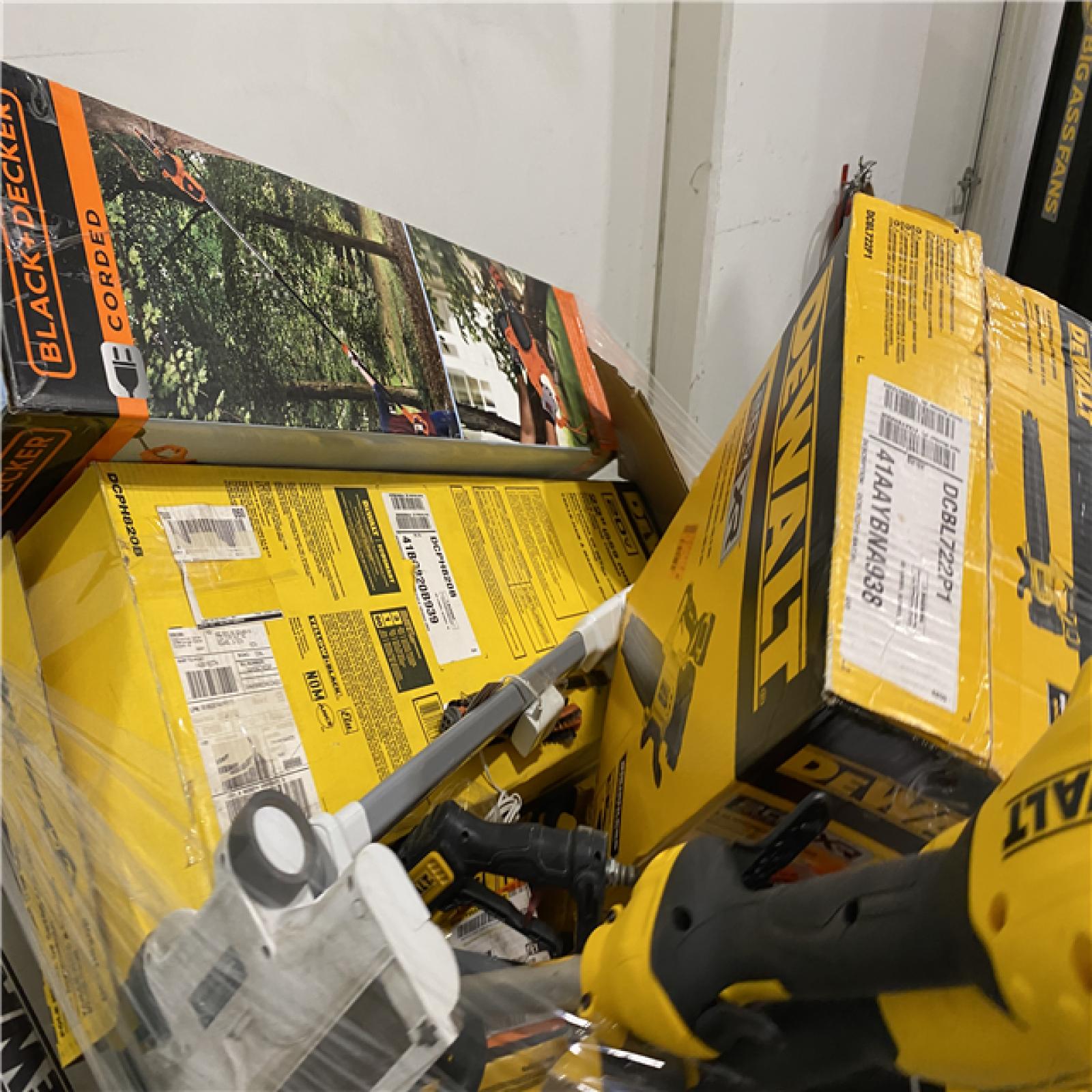 Dallas Location - As-Is Tool Pallet