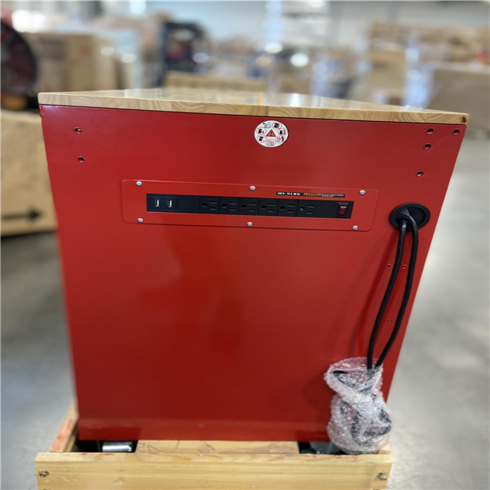DALLAS LOCATION - Husky 61 in. W x 22.1 in D Standard Duty 7-Drawer Mobile Workbench