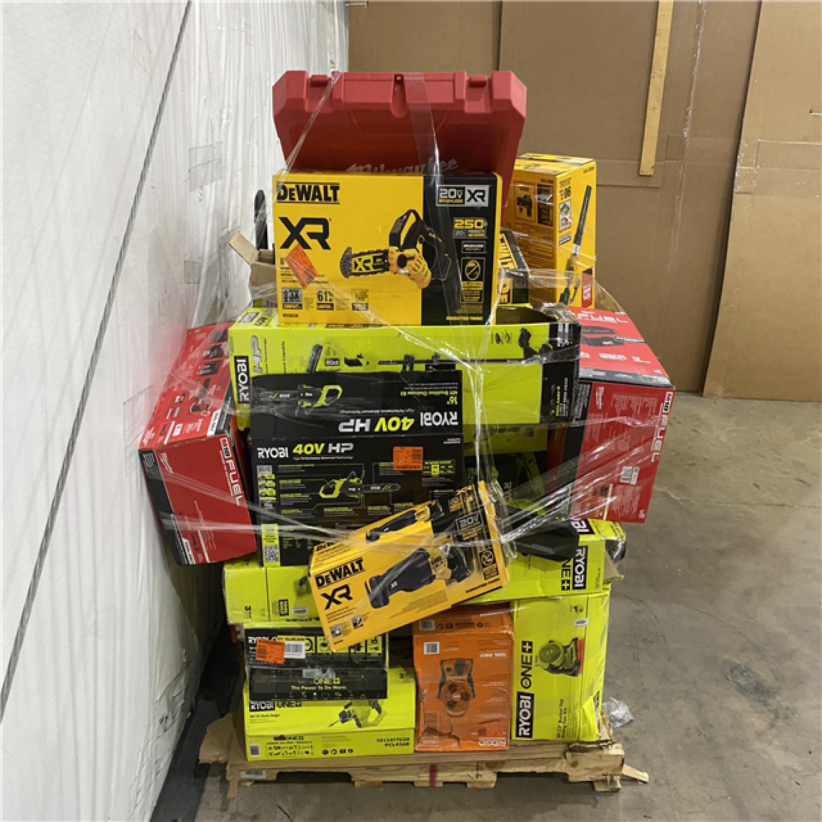 Houston Location AS IS - Tool Pallet