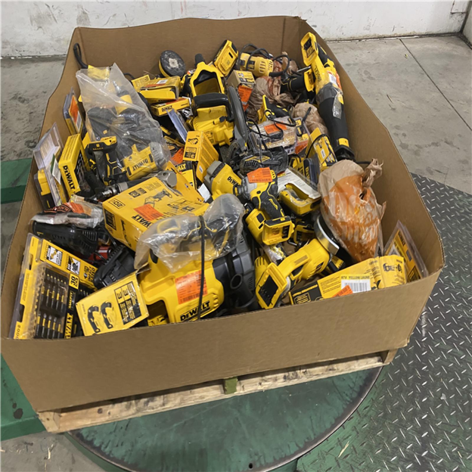 Dallas Location - As-Is DEWALT Tool Pallet