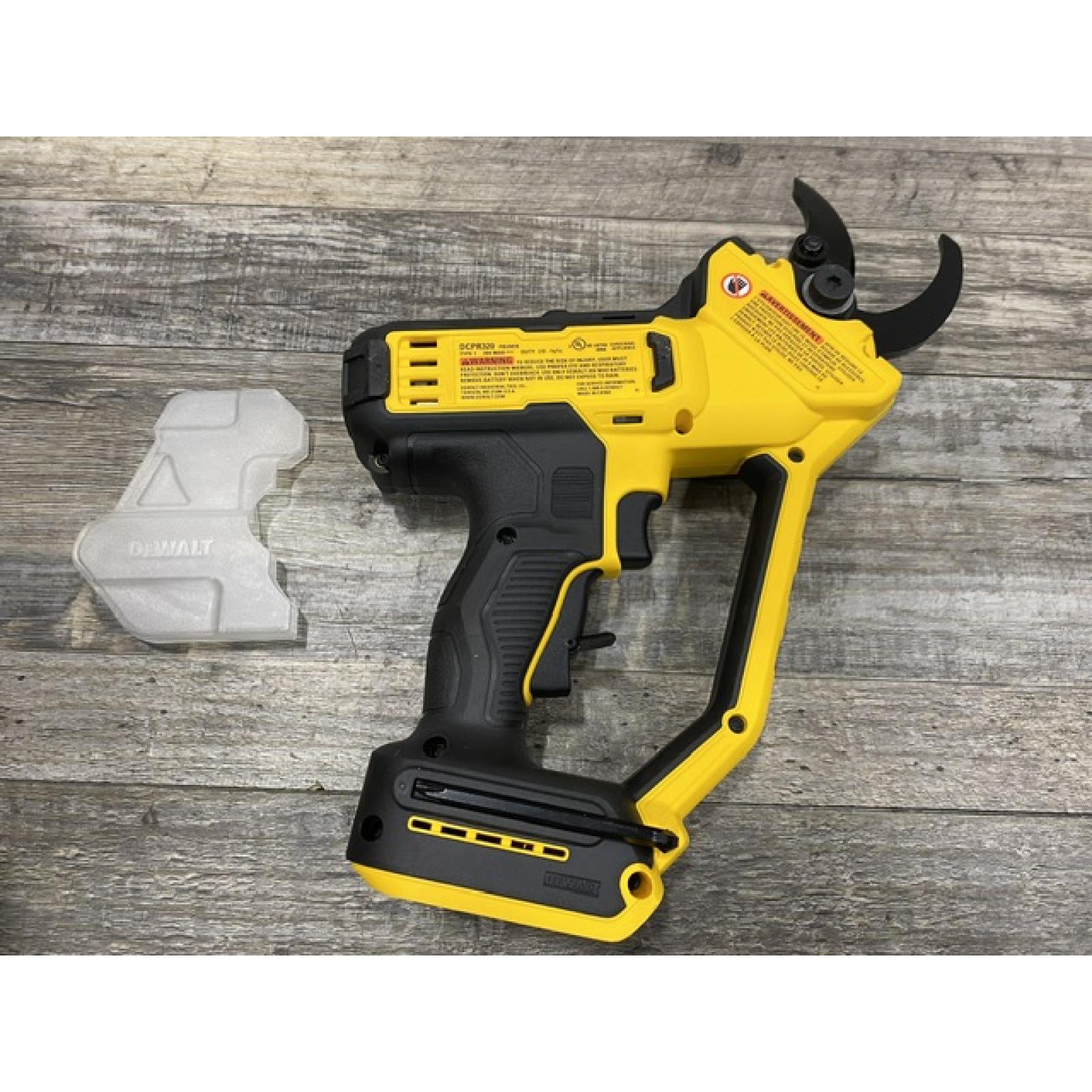 AS-IS DEWALT 20V MAX Cordless Battery Powered Pruner Kit