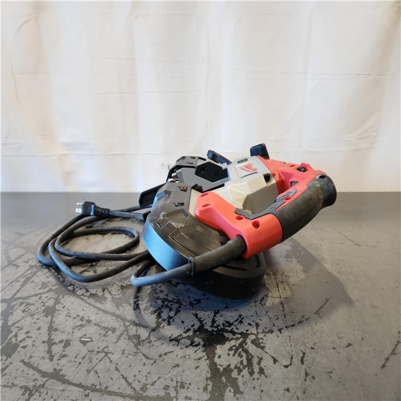 AS-IS- Milwaukee 120V 11.0A Corded Variable Speed Band Saw