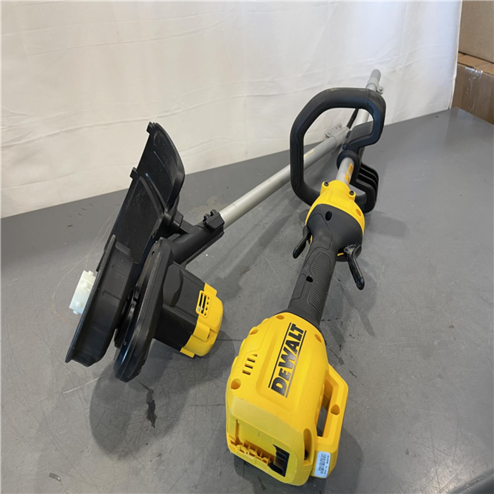 AS-IS - DeWalt 20V MAX 13 in. Cordless Battery Powered String Trimmer Kit
