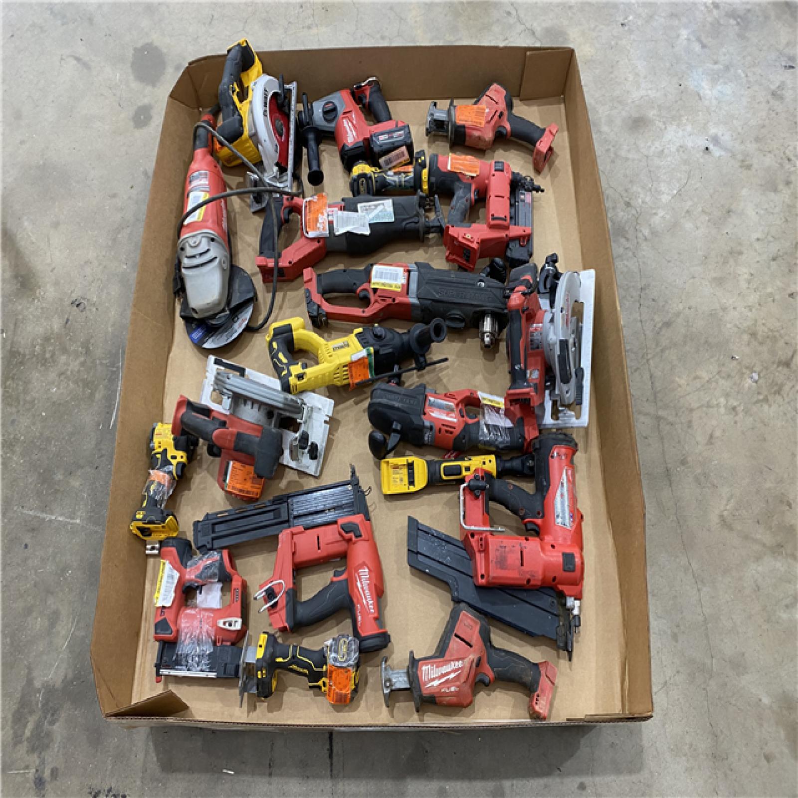 Houston Location AS IS - Tool Pallet