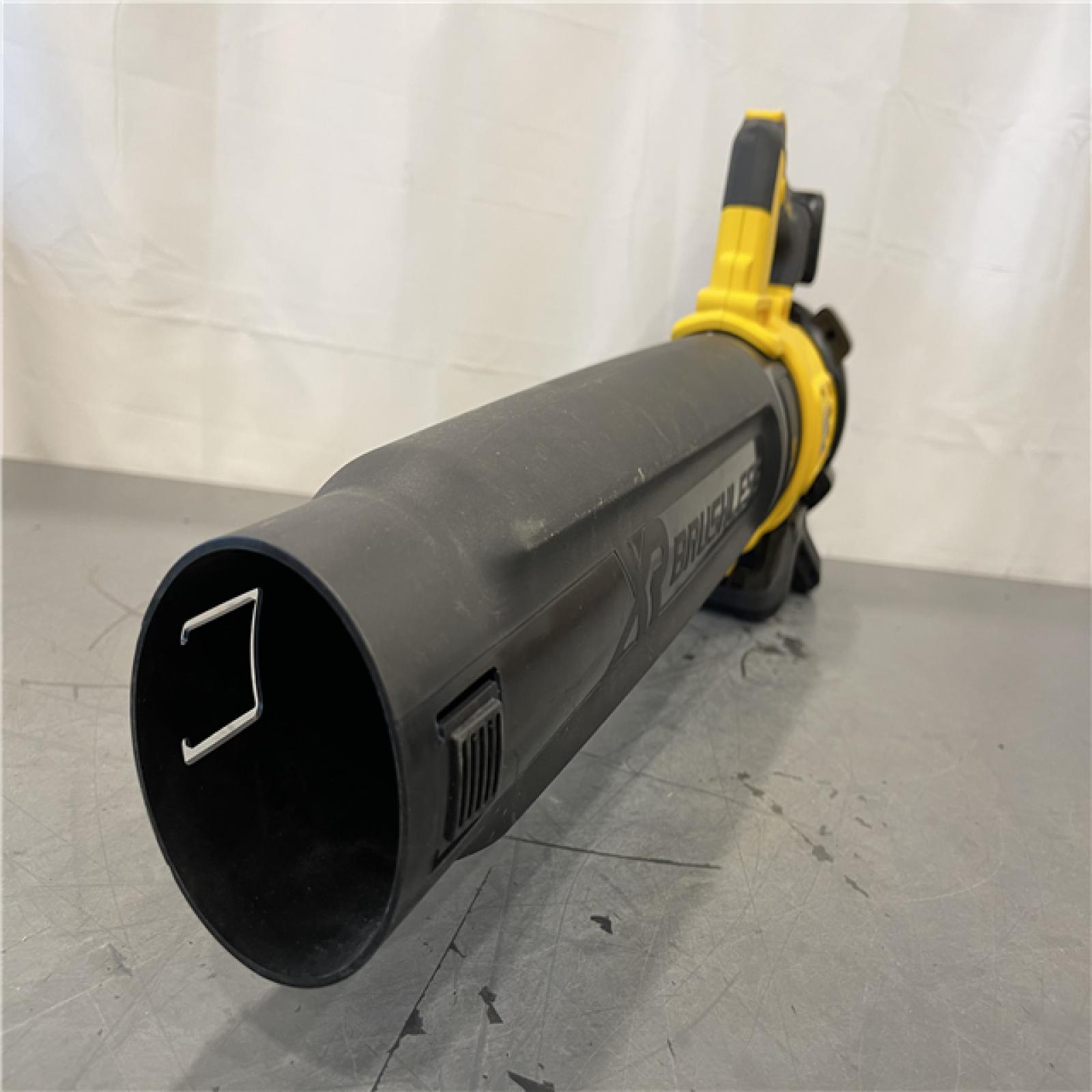 AS-IS - DEWALT 20V MAX 125 MPH 450 CFM Brushless Cordless Battery Powered Blower (Tool Only)