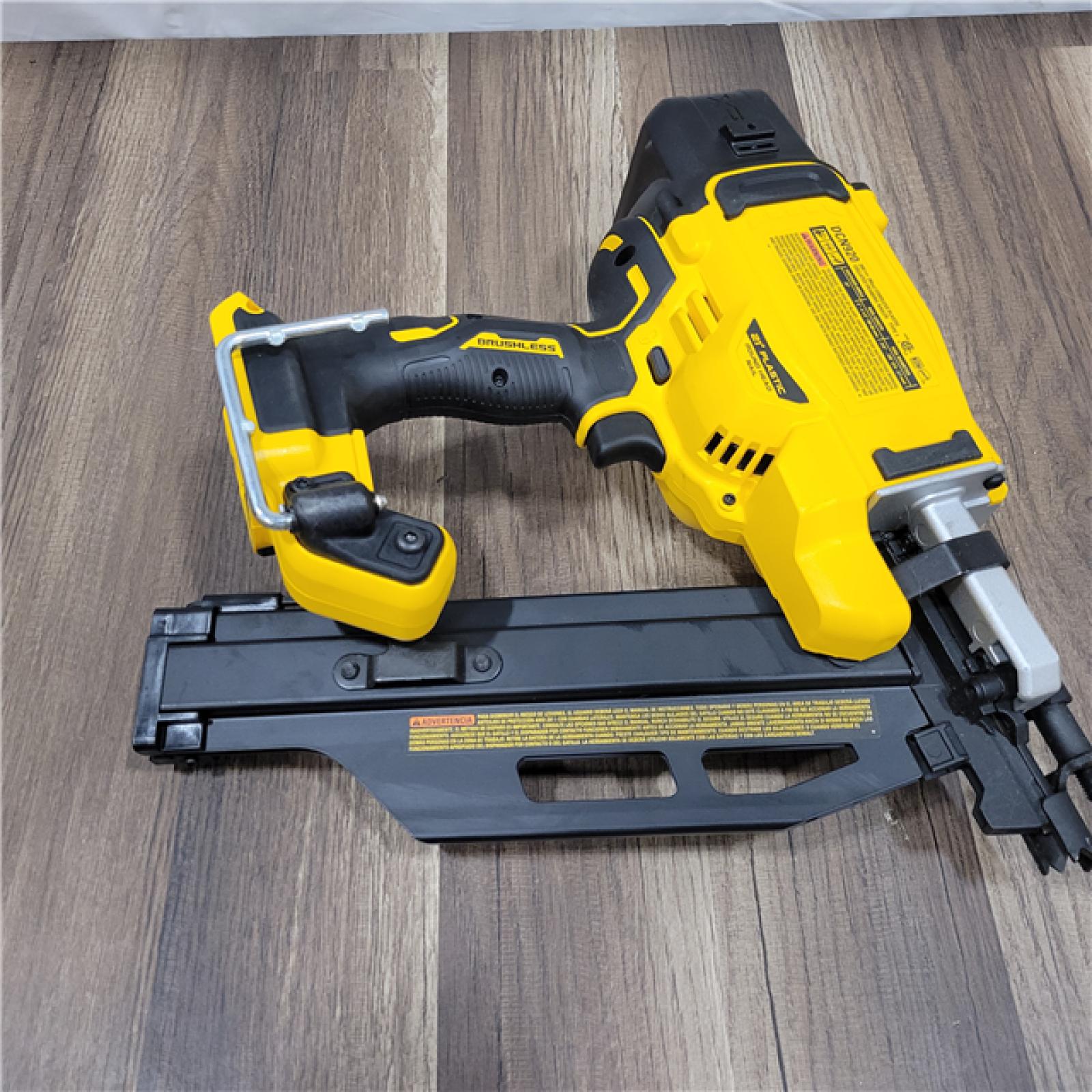 AS-IS DEWALT 20-Volt 21° Cordless Framing Nailer (Tool-Only)