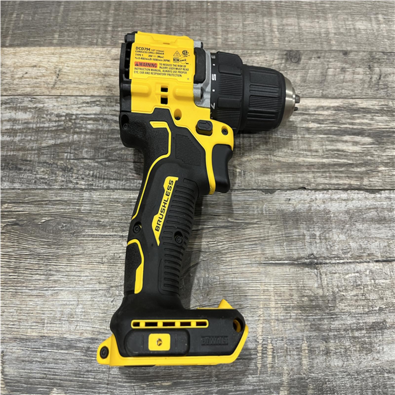 AS-IS DEWALT Atomic 20V Lithium-Ion Cordless Compact 1/2 in. Drill/Driver Kit