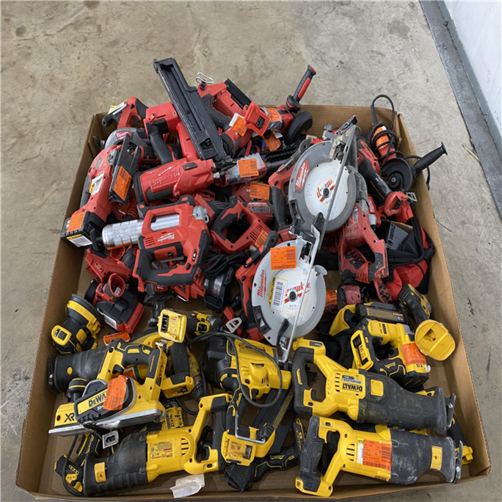 Houston Location AS IS - Tool Pallet