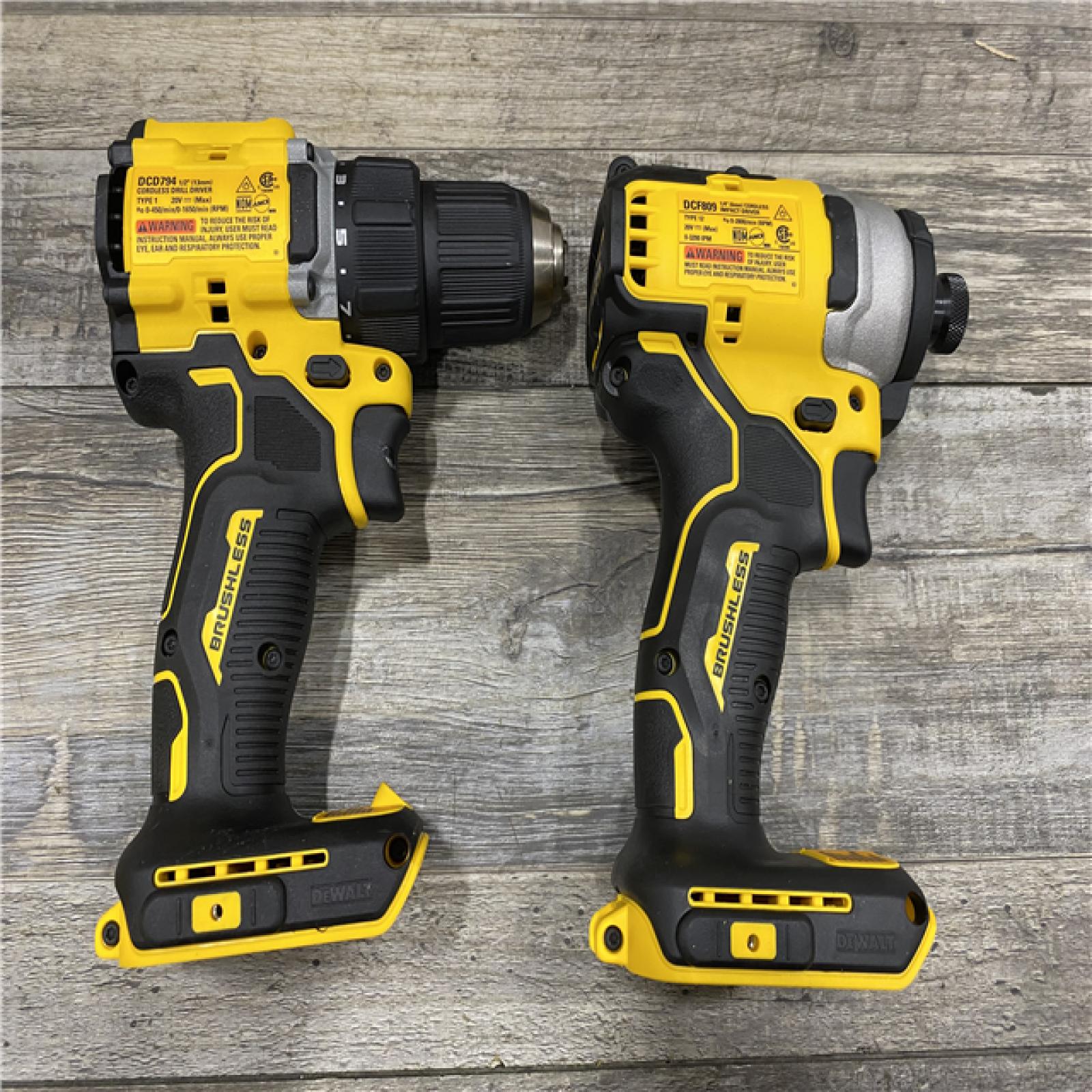 AS-IS DEWALT ATOMIC 20-Volt MAX Lithium-Ion Cordless Combo Kit