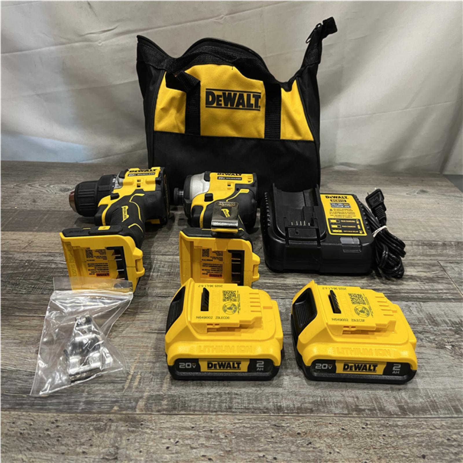 AS-IS DEWALT ATOMIC 20-Volt MAX Lithium-Ion Cordless Combo Kit