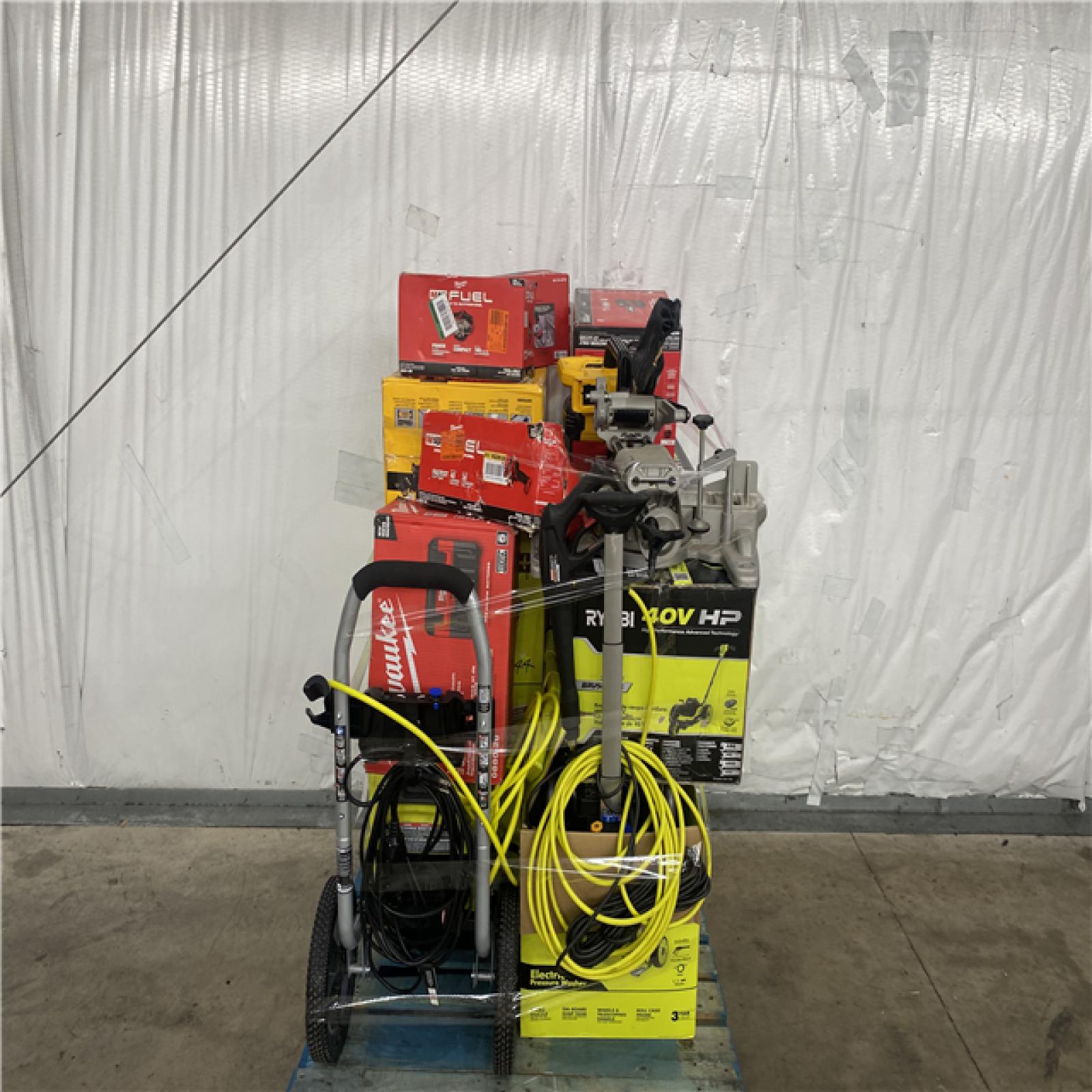 Houston Location AS IS - Tool Pallet