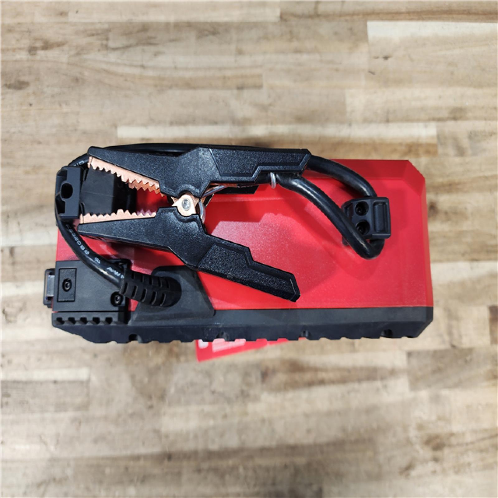 HOUSTON LOCATION - AS-IS Milwaukee 18V Lithium-Ion Cordless HOTSHOT Jump Starter (Tool-Only)