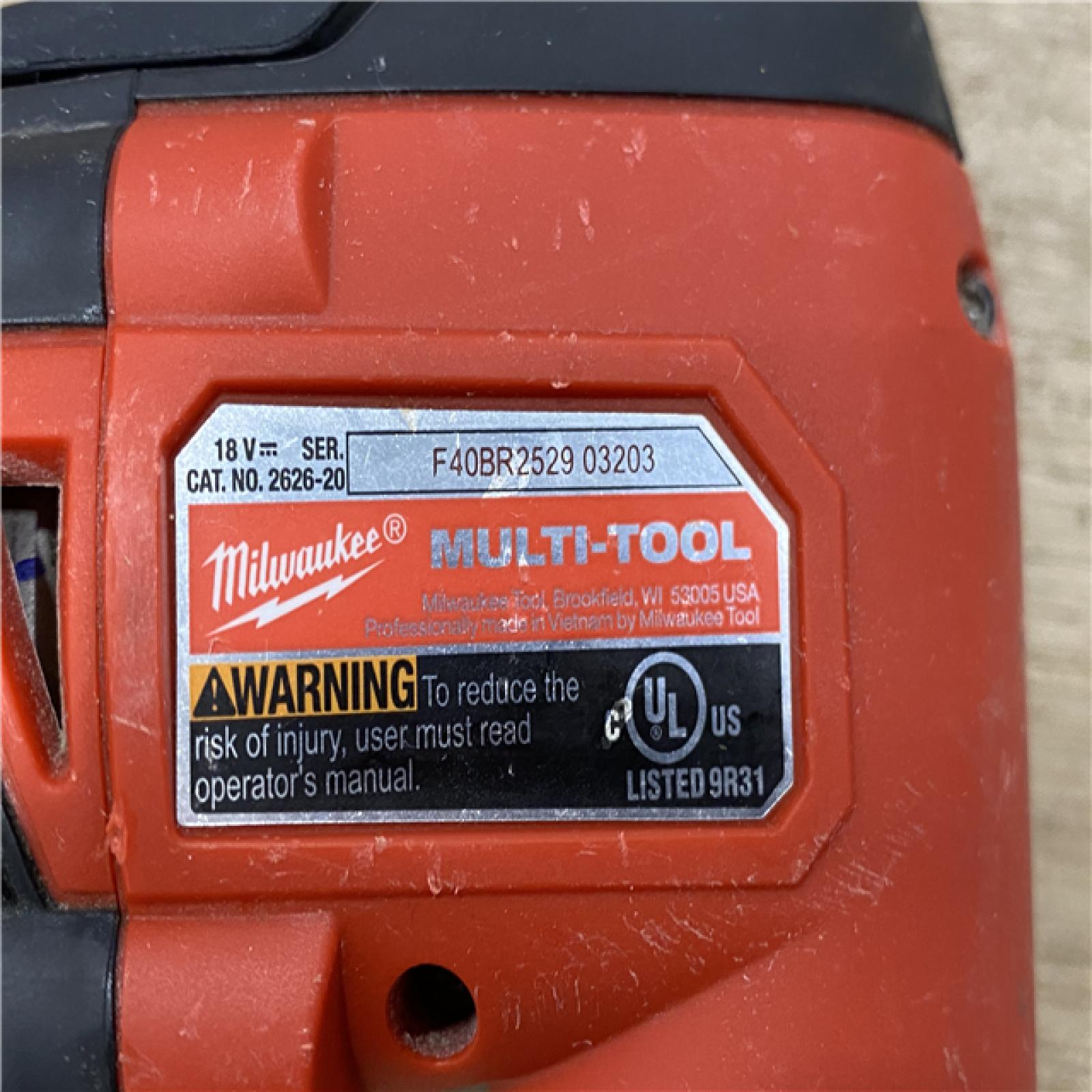 AS-IS Milwaukee 18V Lithium-Ion Cordless Oscillating Multi-Tool (Tool-Only)