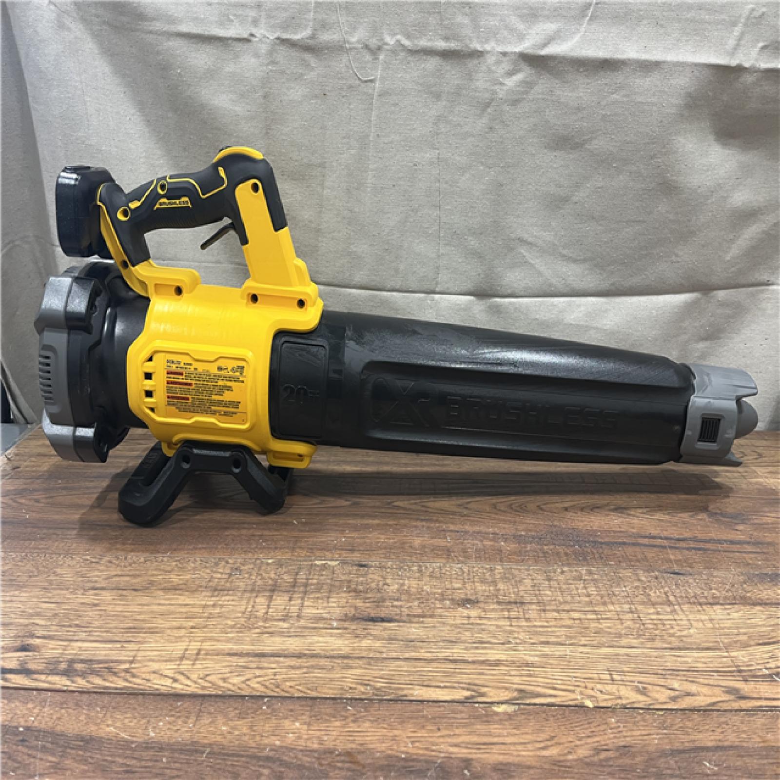 AS-IS DEWALT 20V MAX 125 MPH 450 CFM Brushless Cordless Battery Powered Blower (Tool Only)