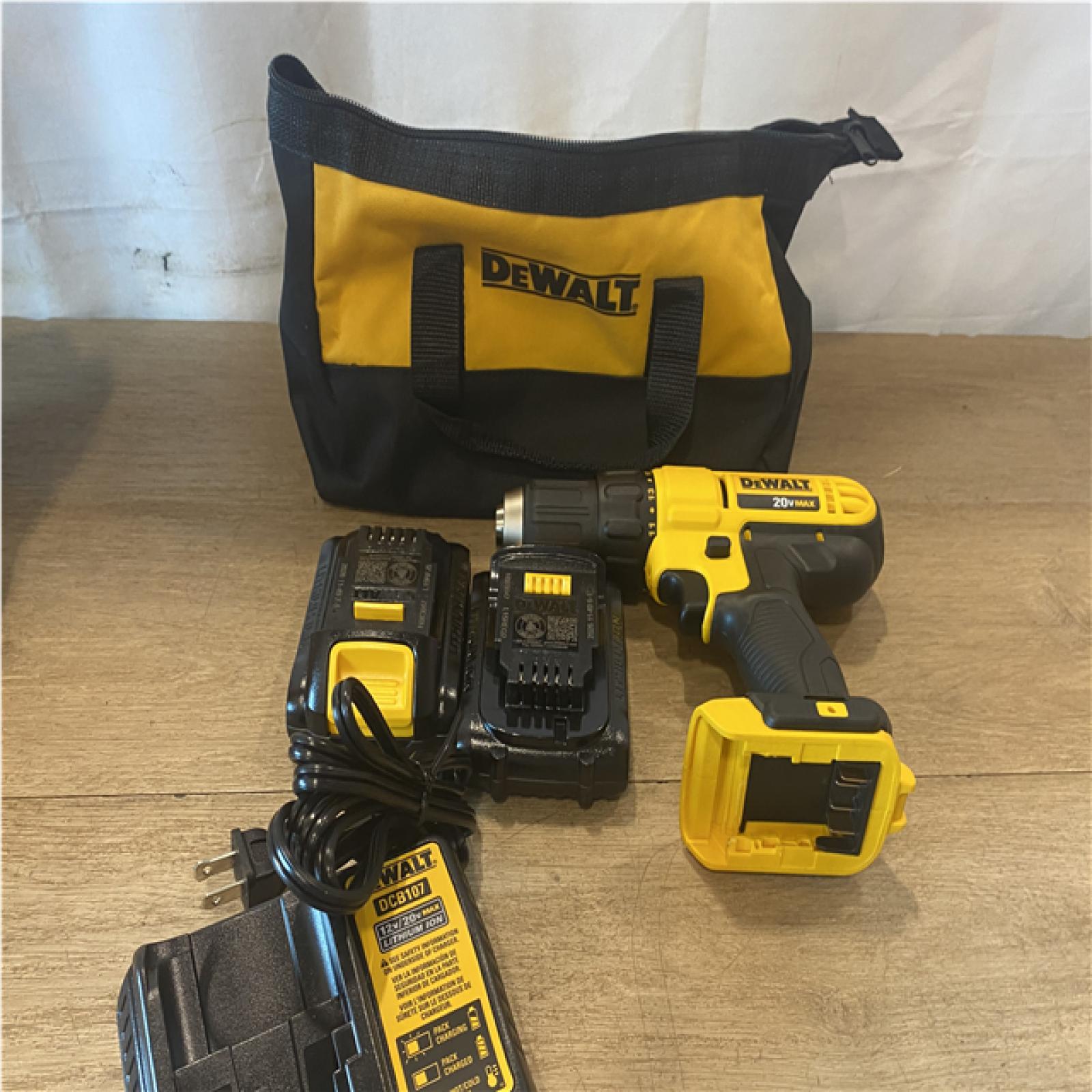 AS-IS DEWALT 20V MAX Cordless 1/2 in. Drill/Driver Kit