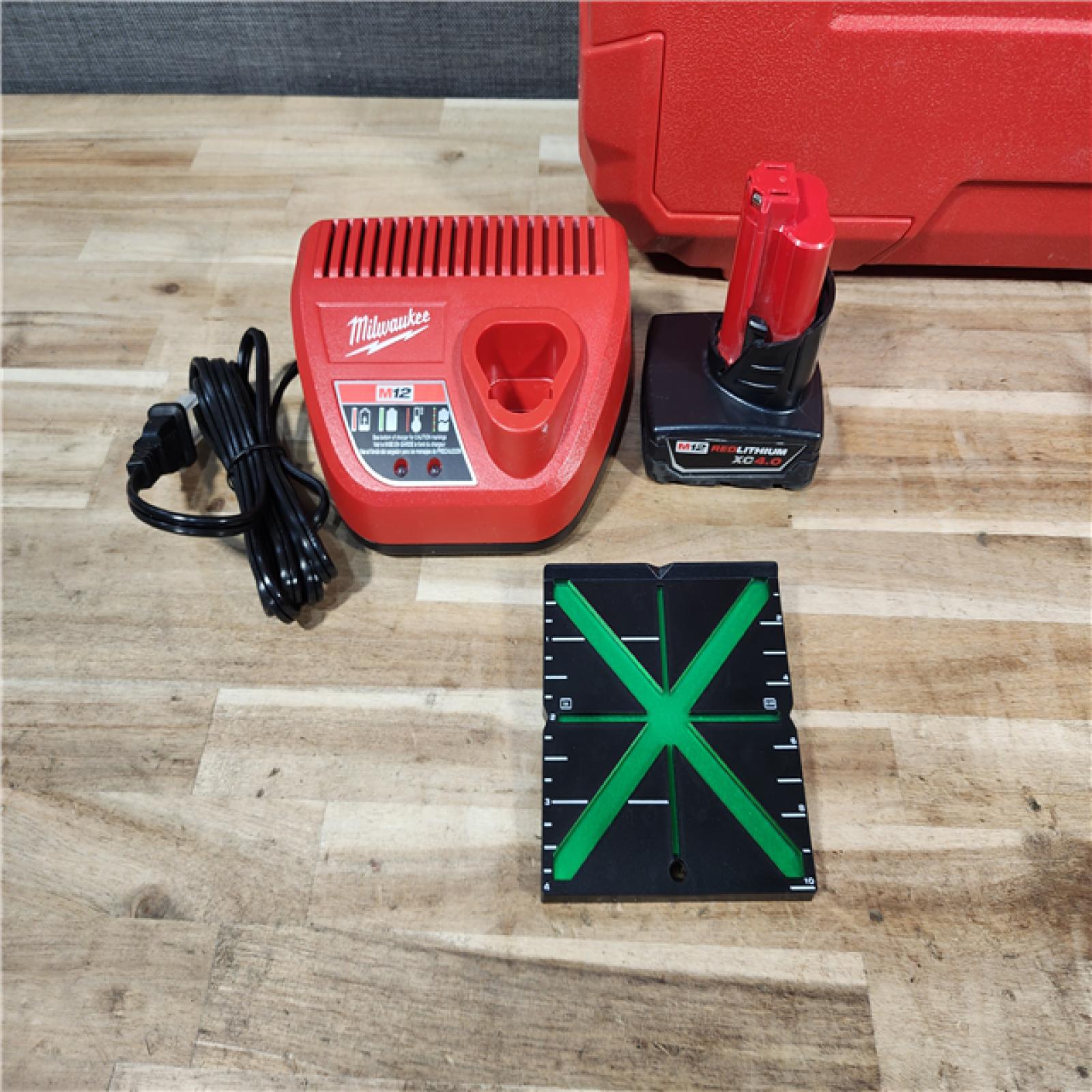 HOUSTON LOCATION - AS-IS Milwaukee 12-Volt Lithium-Ion Cordless Green 250 ft. 3-Plane Laser Level Kit