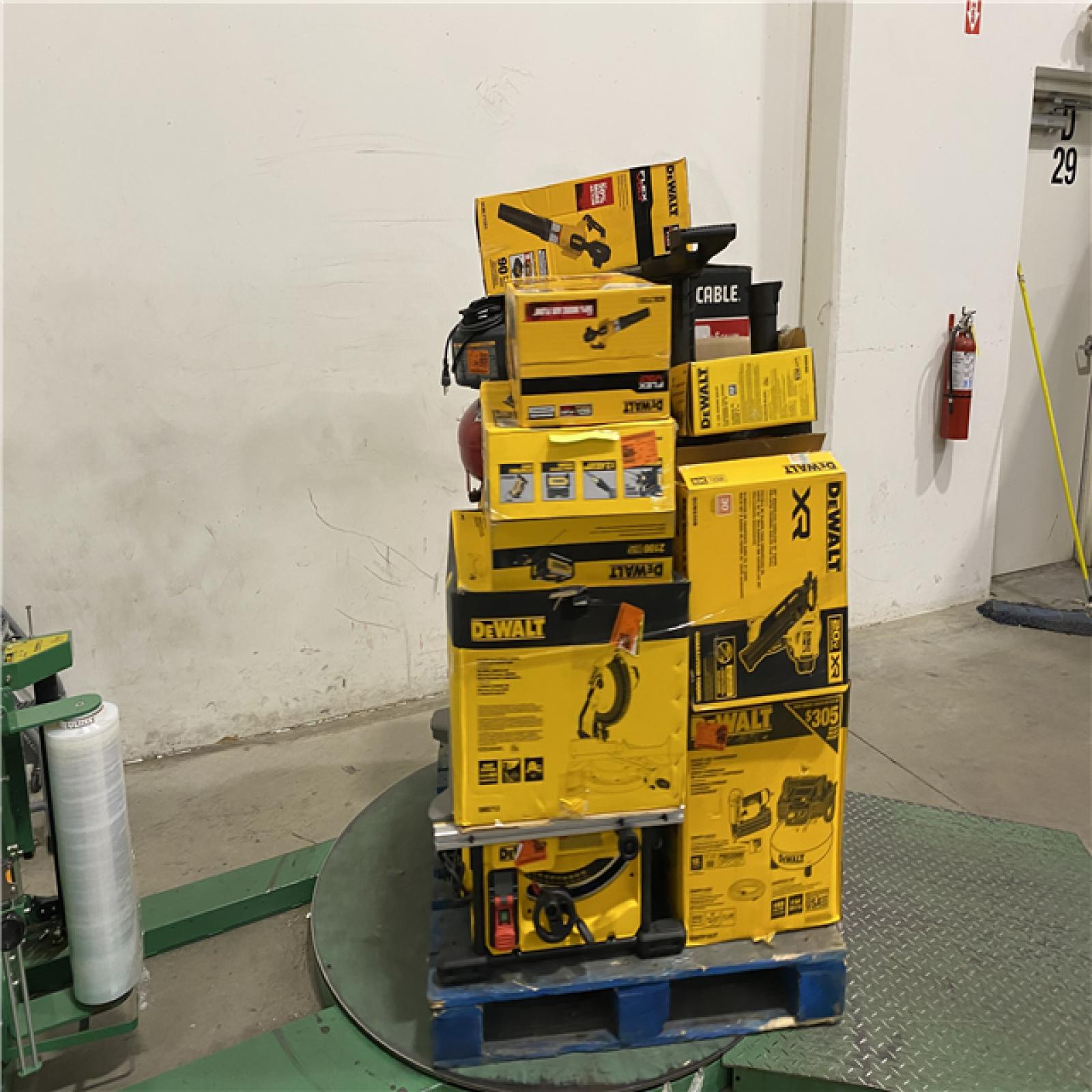 Dallas Location - As-Is DEWALT Tool Pallet