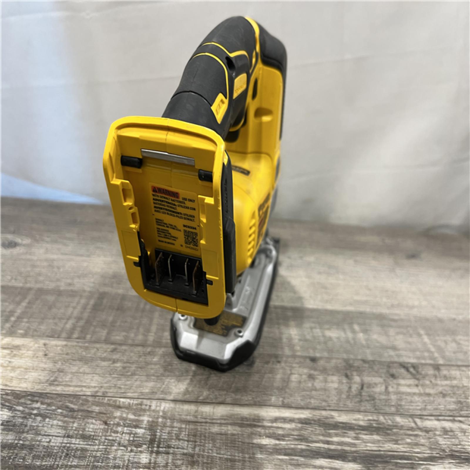 AS-IS DEWALT 20V MAX XR Cordless Brushless Jigsaw (Tool Only)
