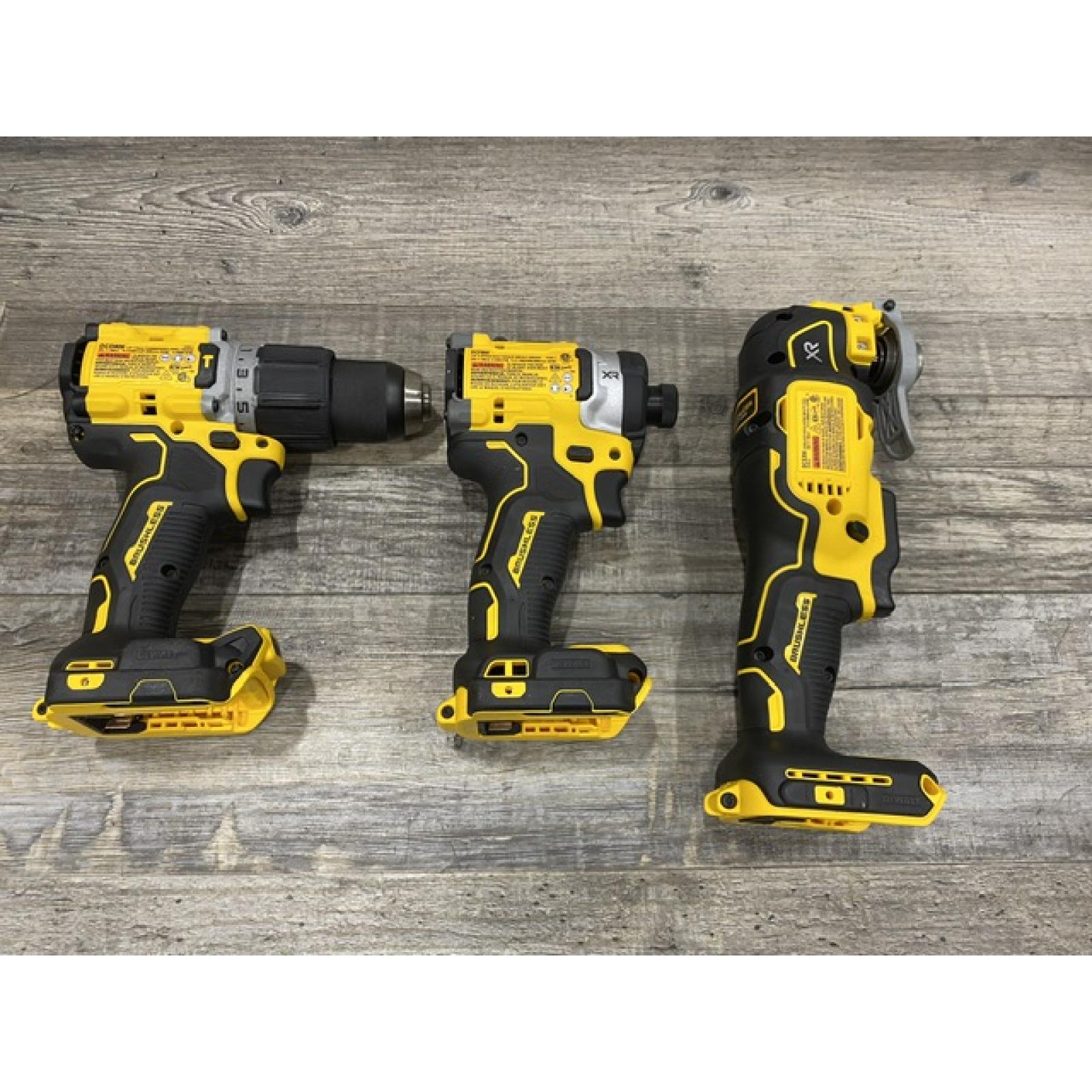 AS-IS DEWALT Atomic 20V Lithium-Ion Cordless Compact 1/2 in. Drill/Driver Kit